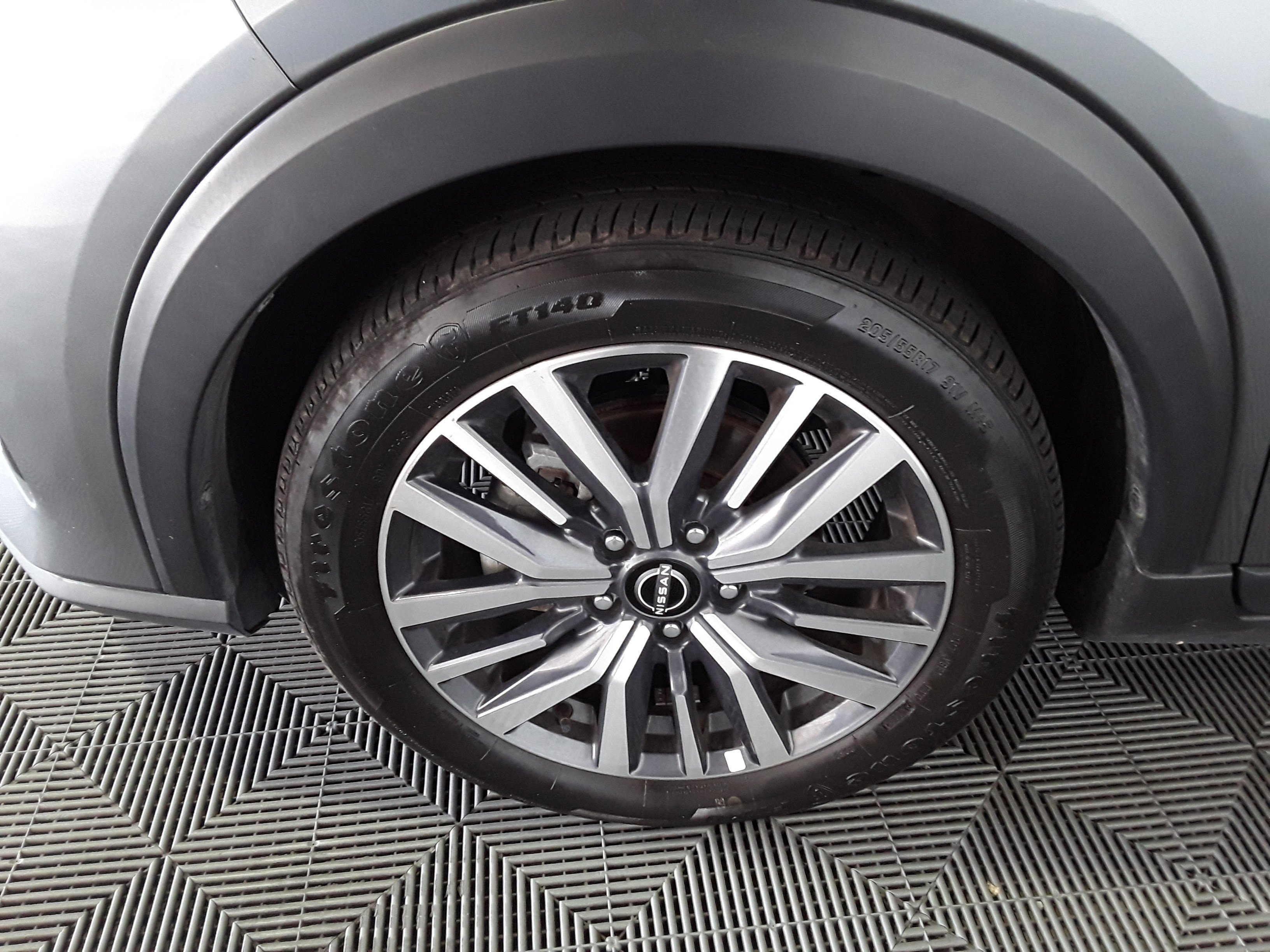 Image of Used 2024 Nissan Kicks SR FWD