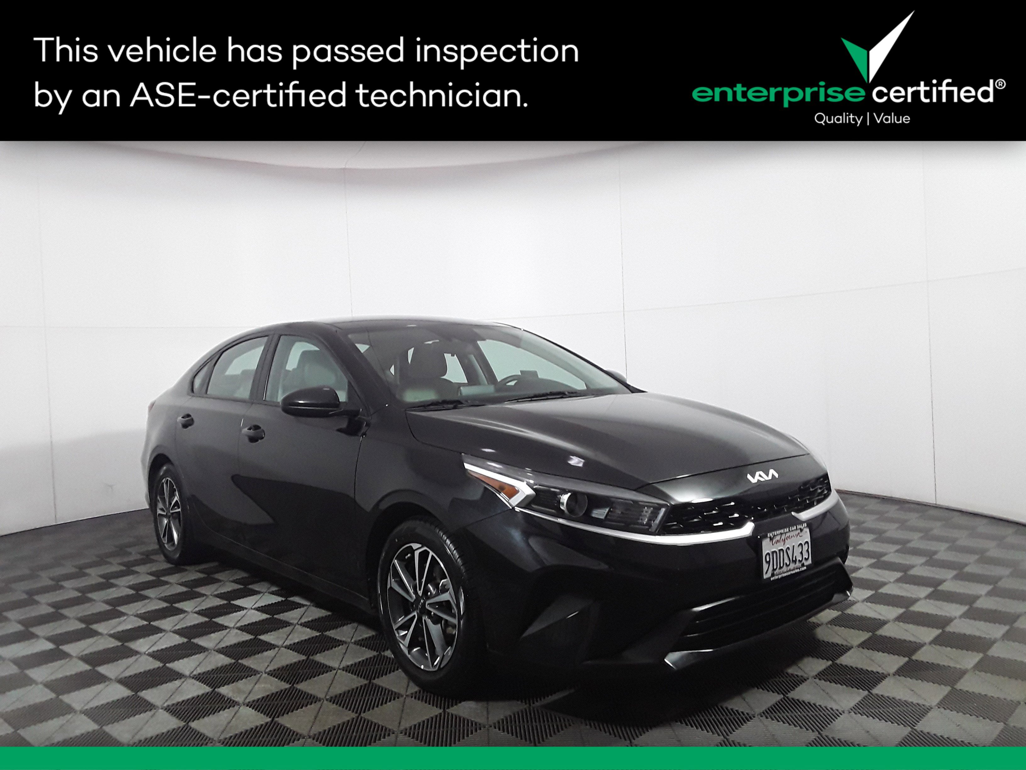 2023 Kia Forte LXS's photo