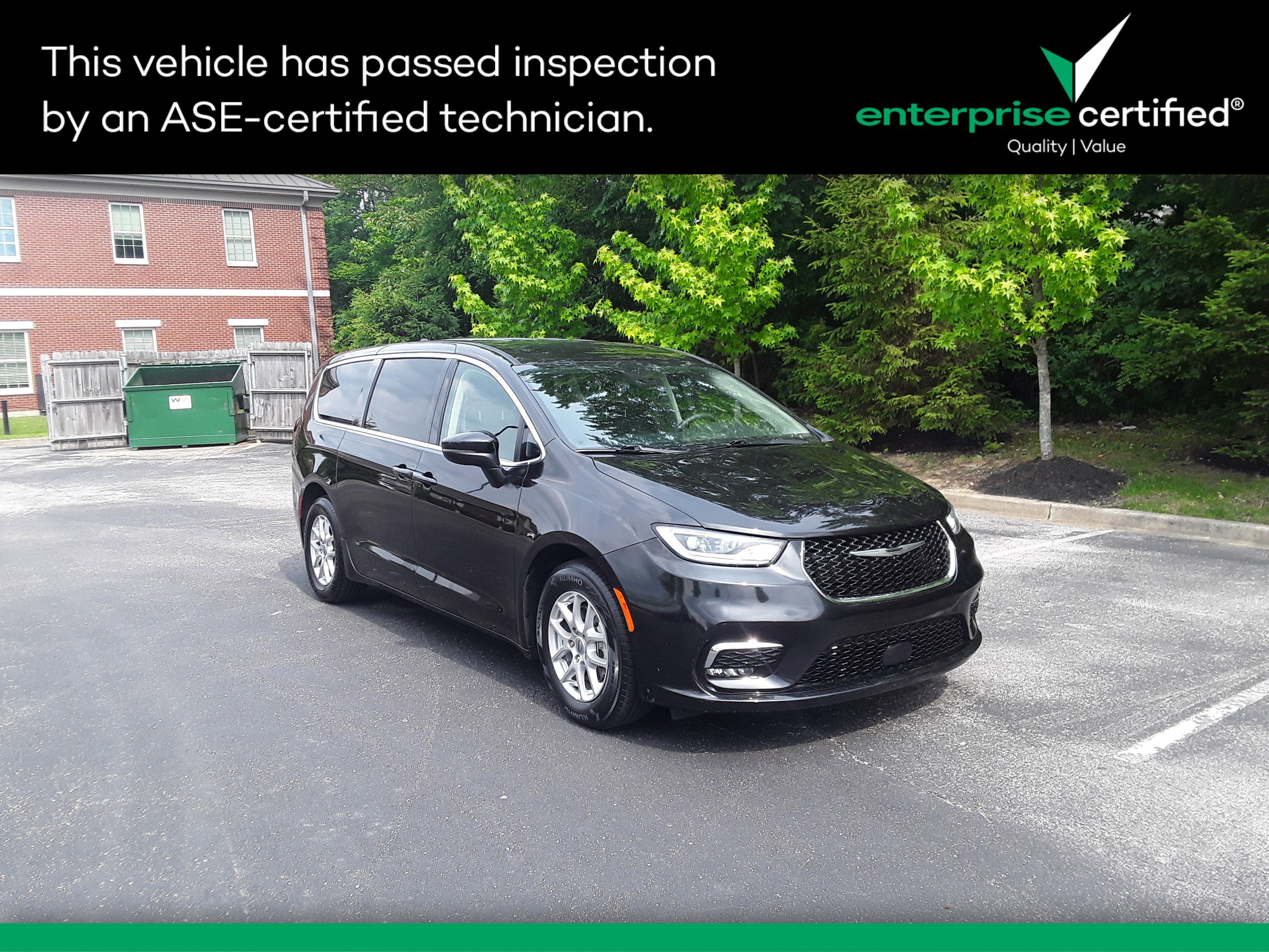 Used 2023 Chrysler Pacifica Touring L FWD