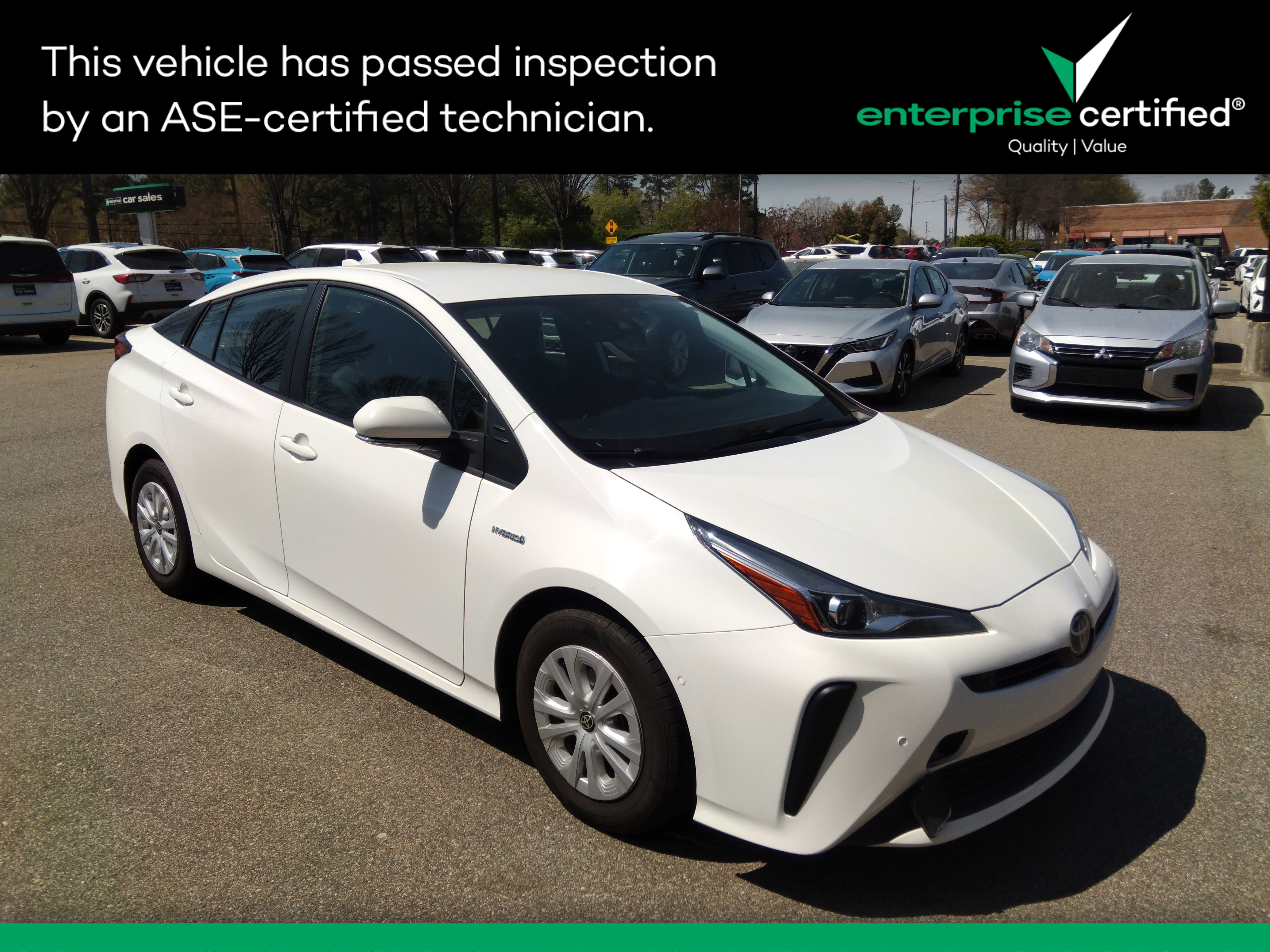 2022 Toyota Prius LE