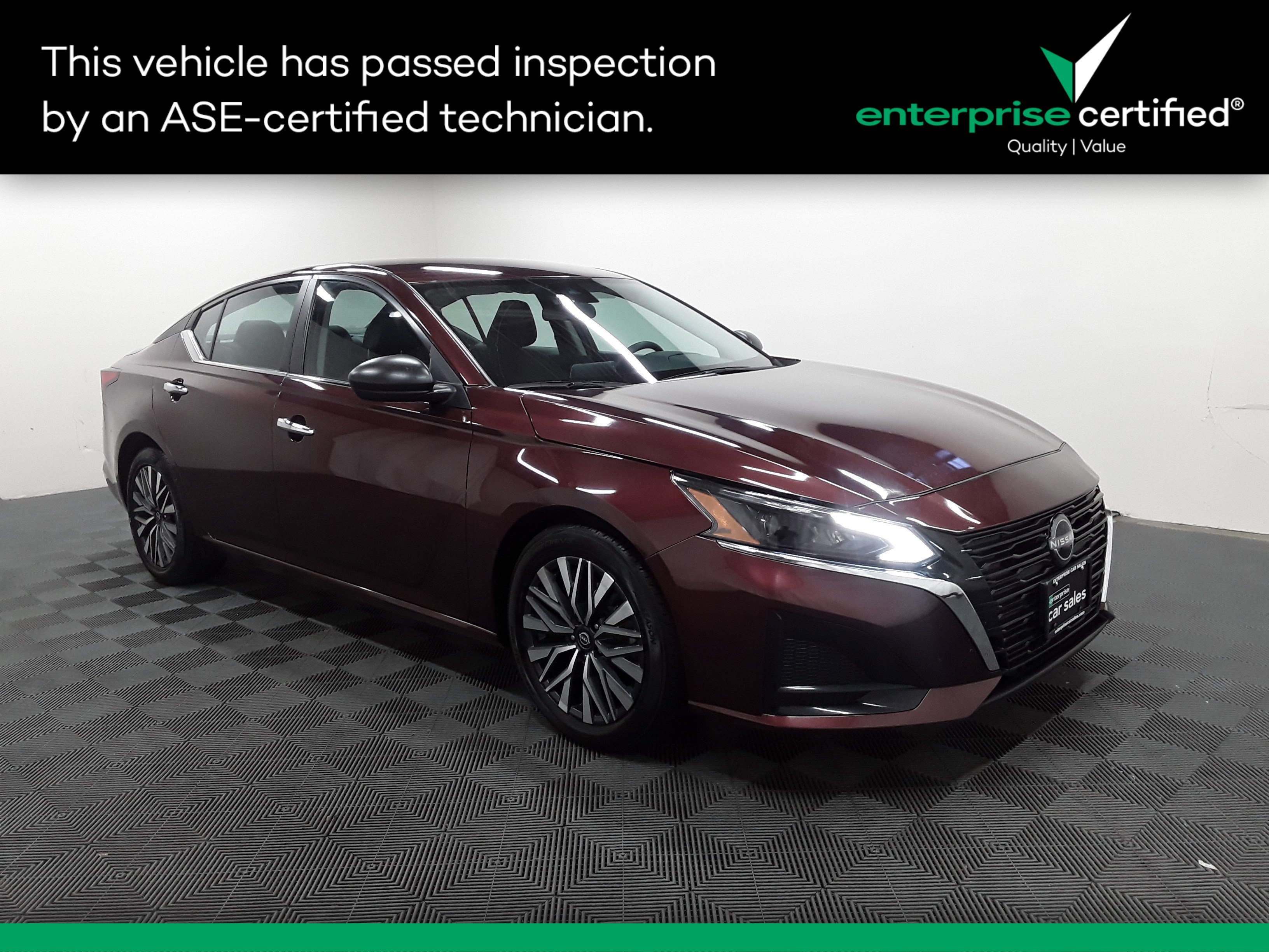Used 2024 Nissan Altima 2.5 SV Sedan