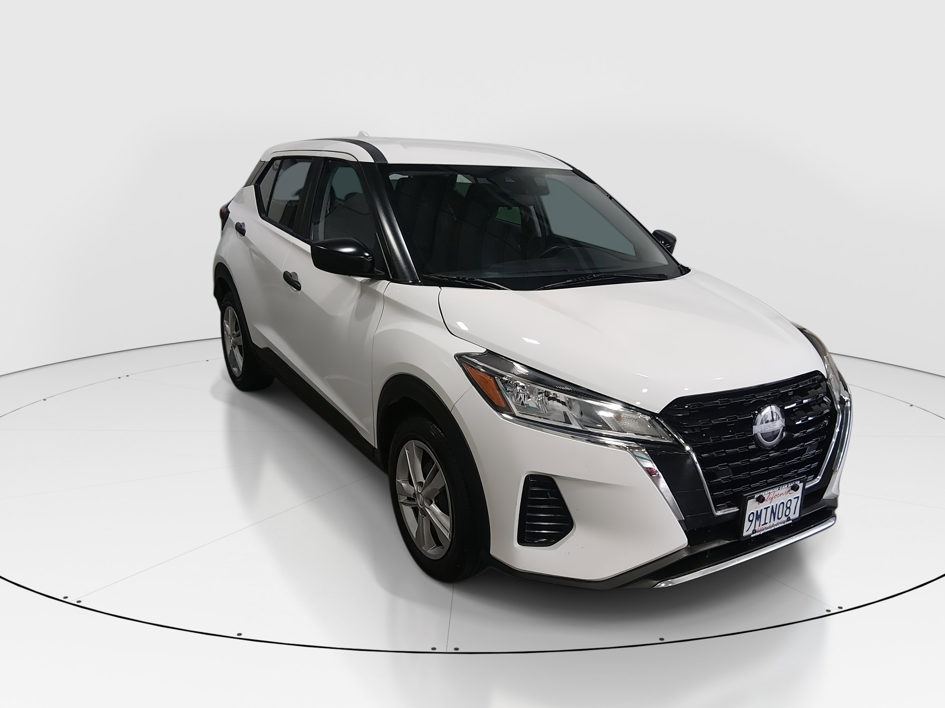 Used 2024 Nissan Kicks S FWD