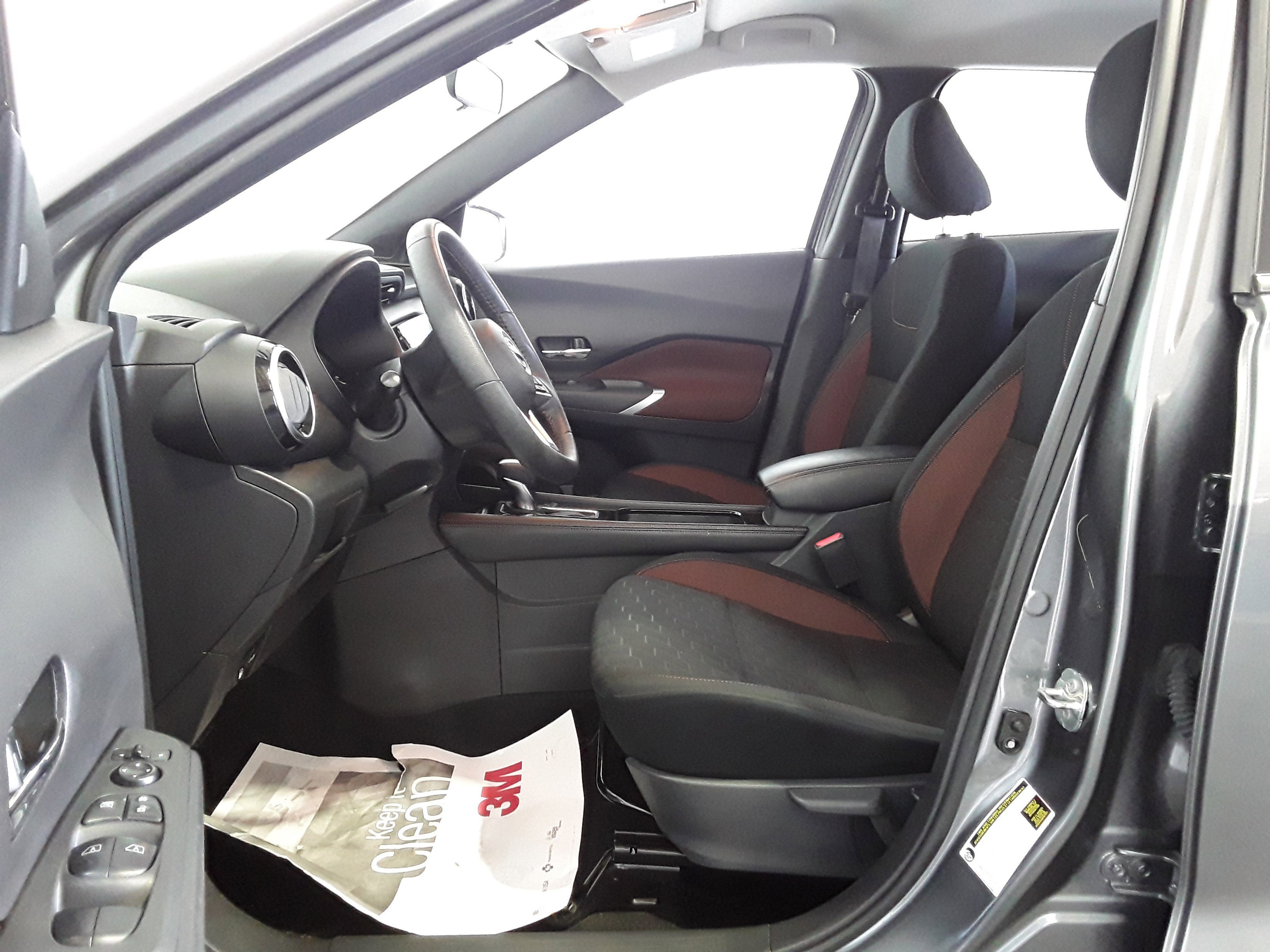 Image of Used 2024 Nissan Kicks SR FWD