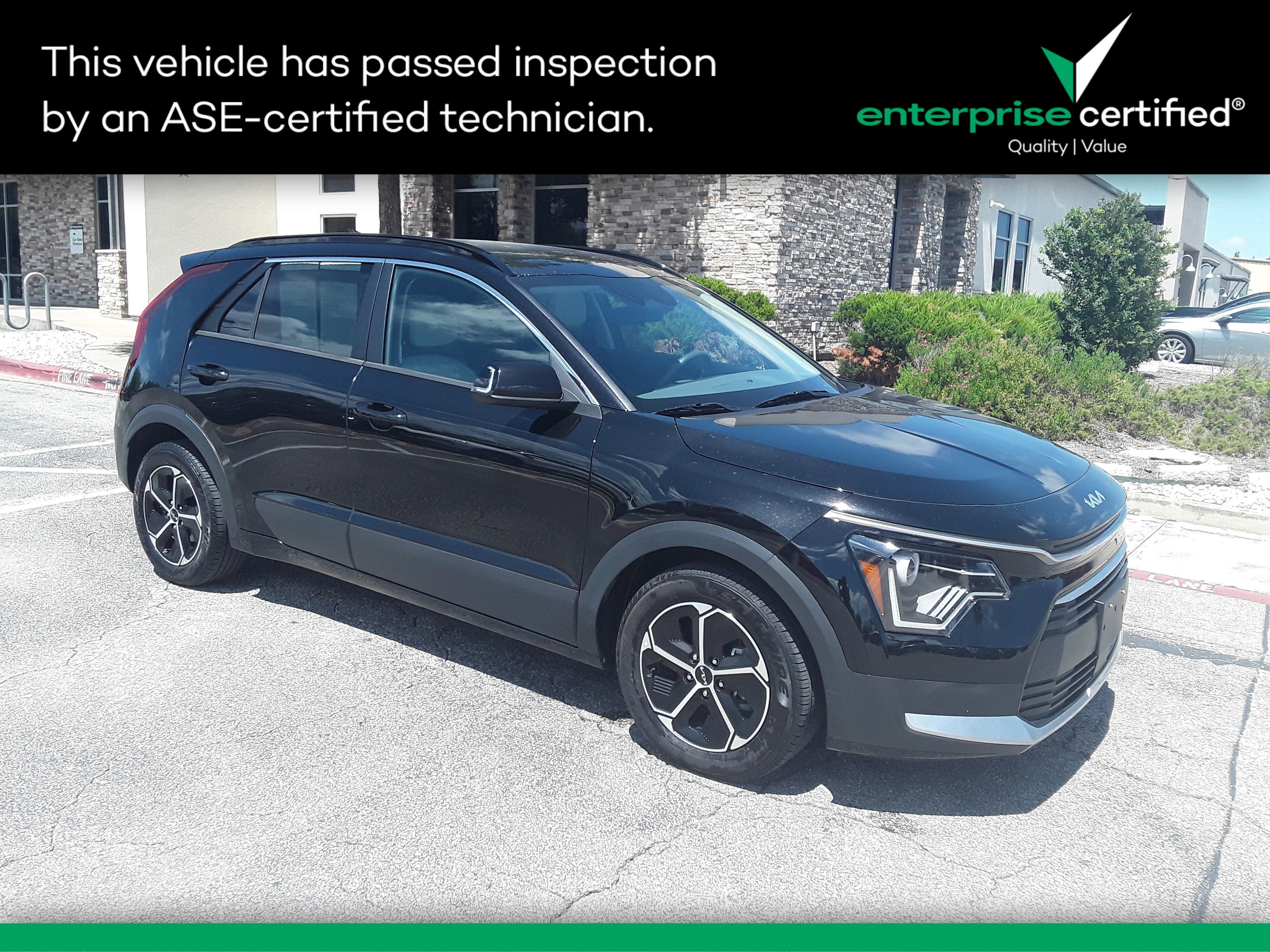Used 2023 Kia Niro EX FWD