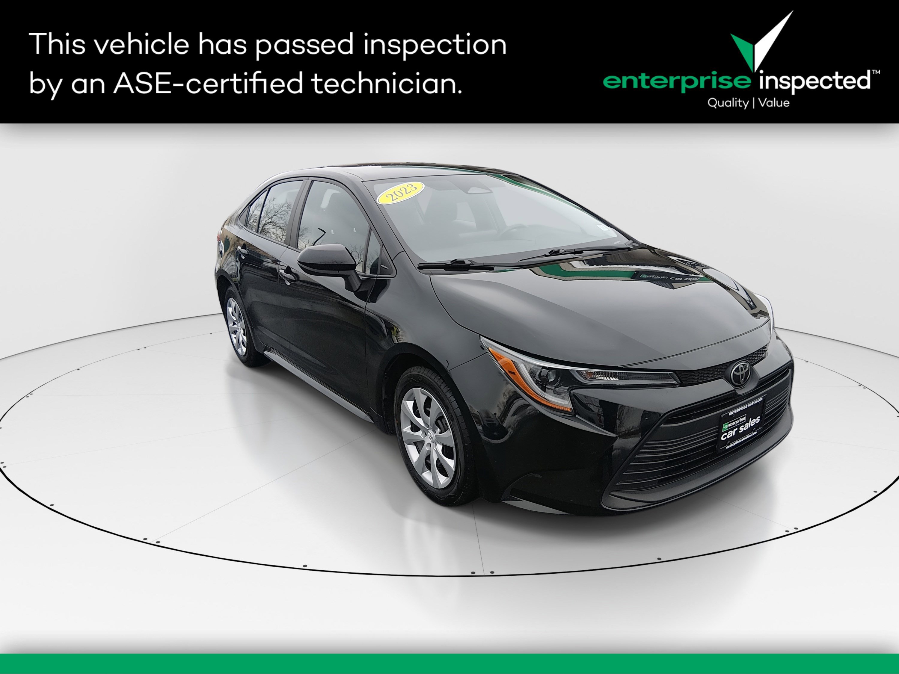 2023 Toyota Corolla LE's photo