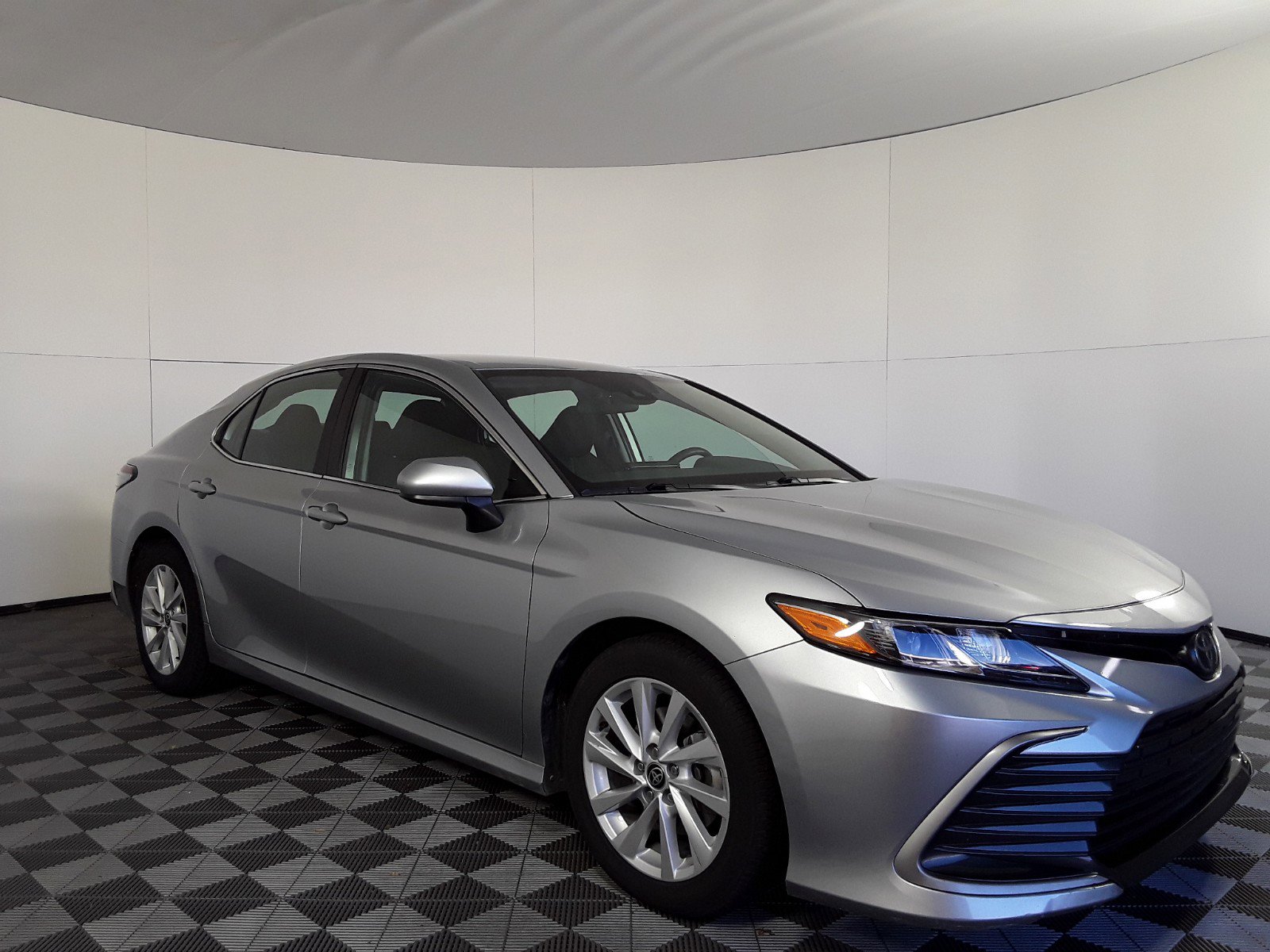 2022 Toyota Camry LE Auto