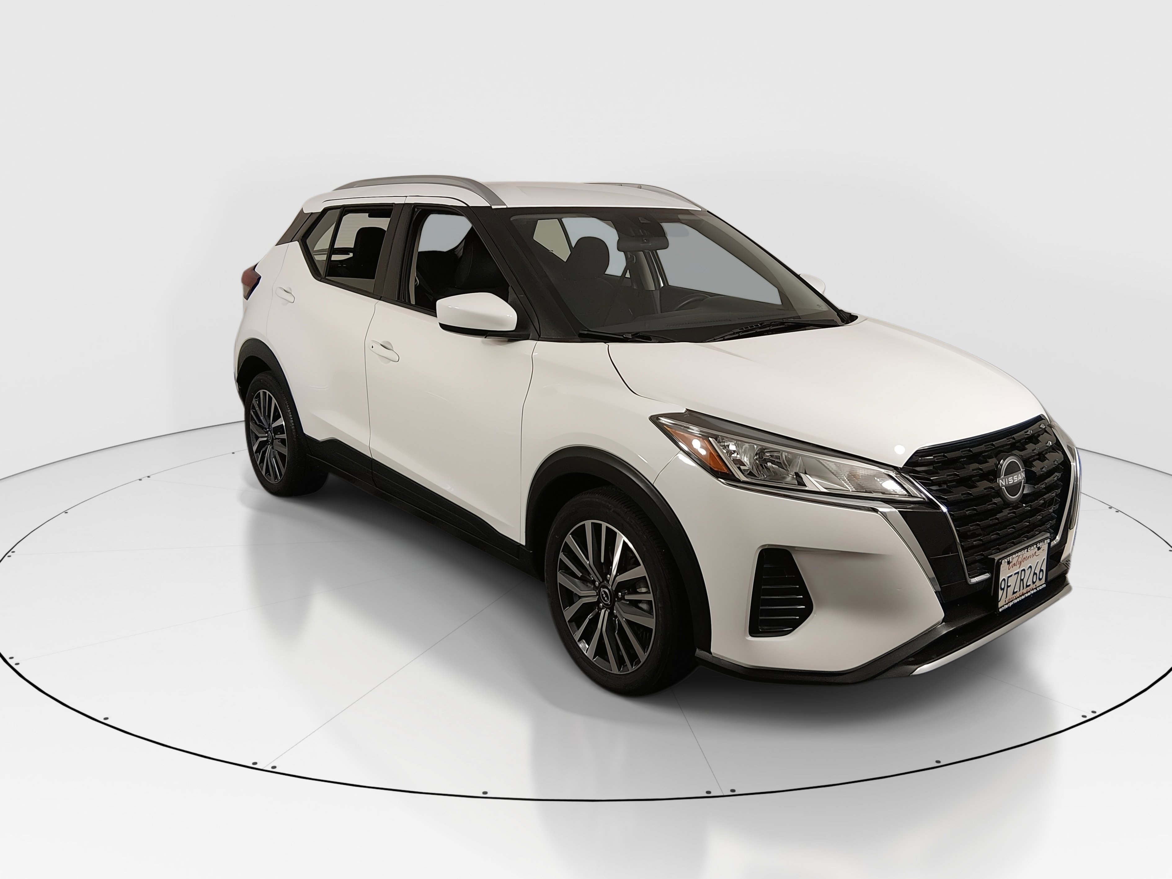 Used 2023 Nissan Kicks SV FWD