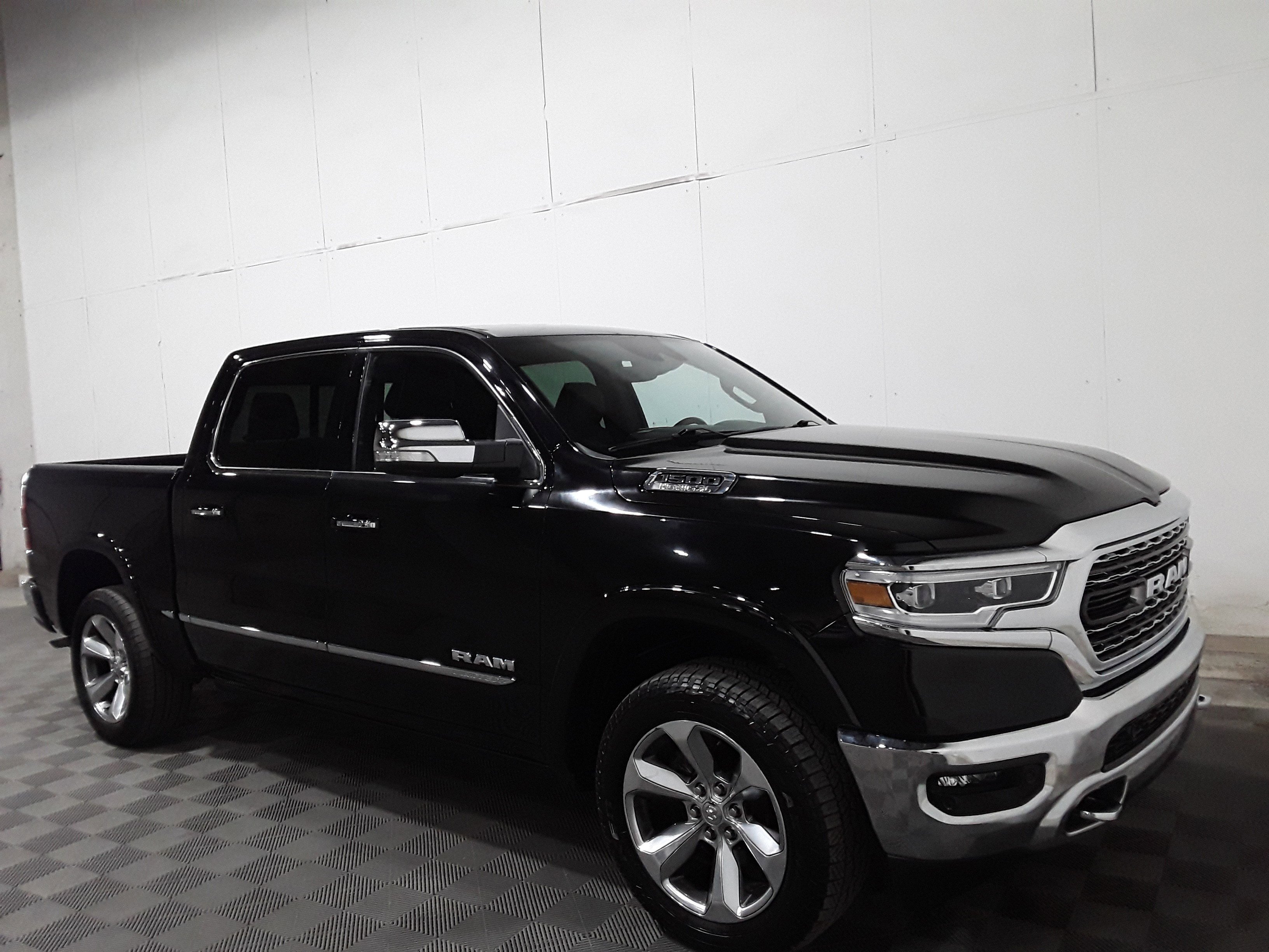 2022 Ram 1500 Limited 4x4 Crew Cab 5'7
