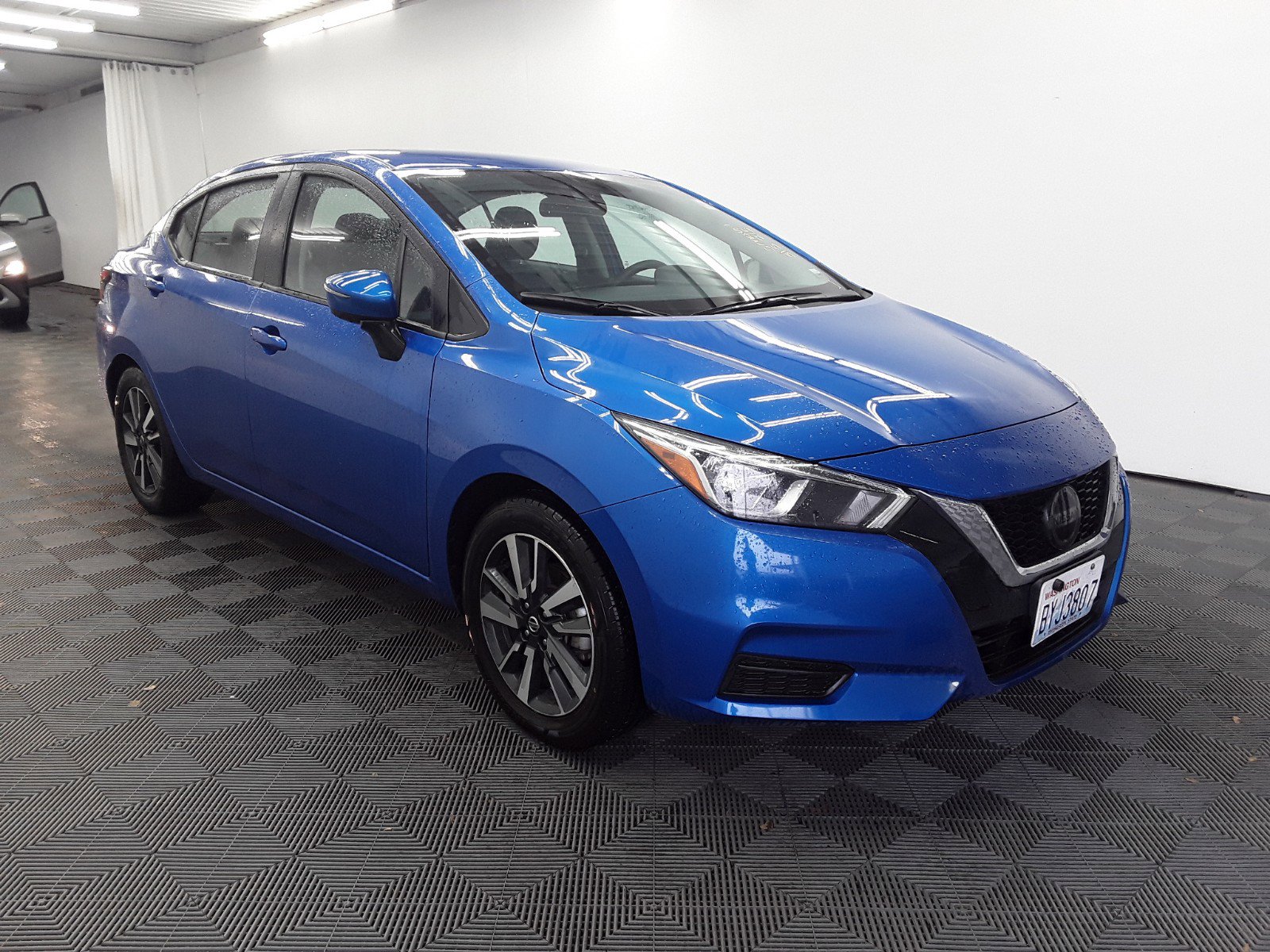 2021 Nissan Versa SV CVT