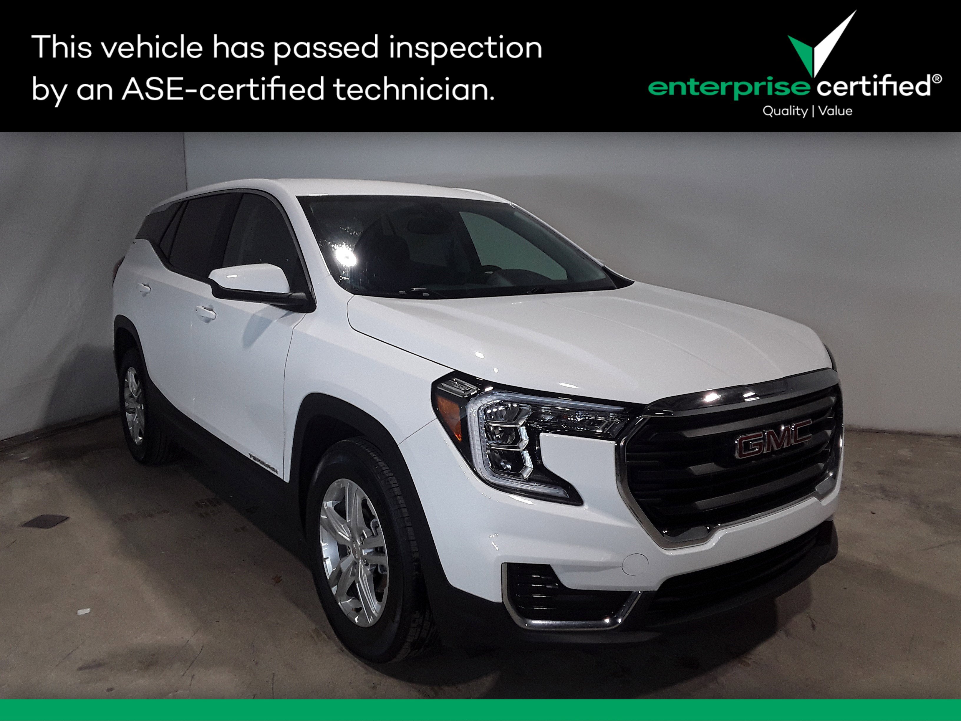 2024 GMC Terrain SLE's photo