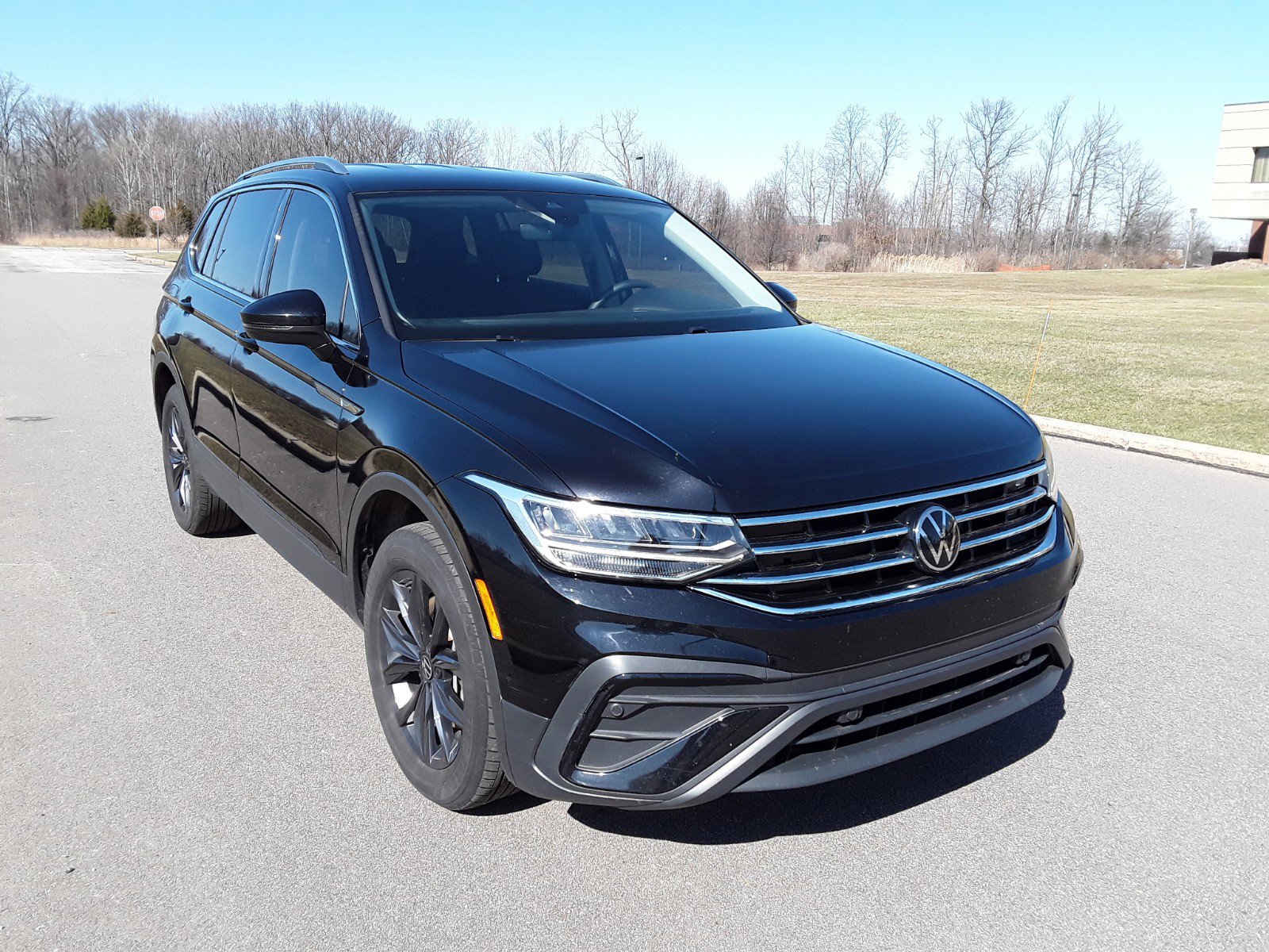 2023 Volkswagen Tiguan 2.0T SE FWD