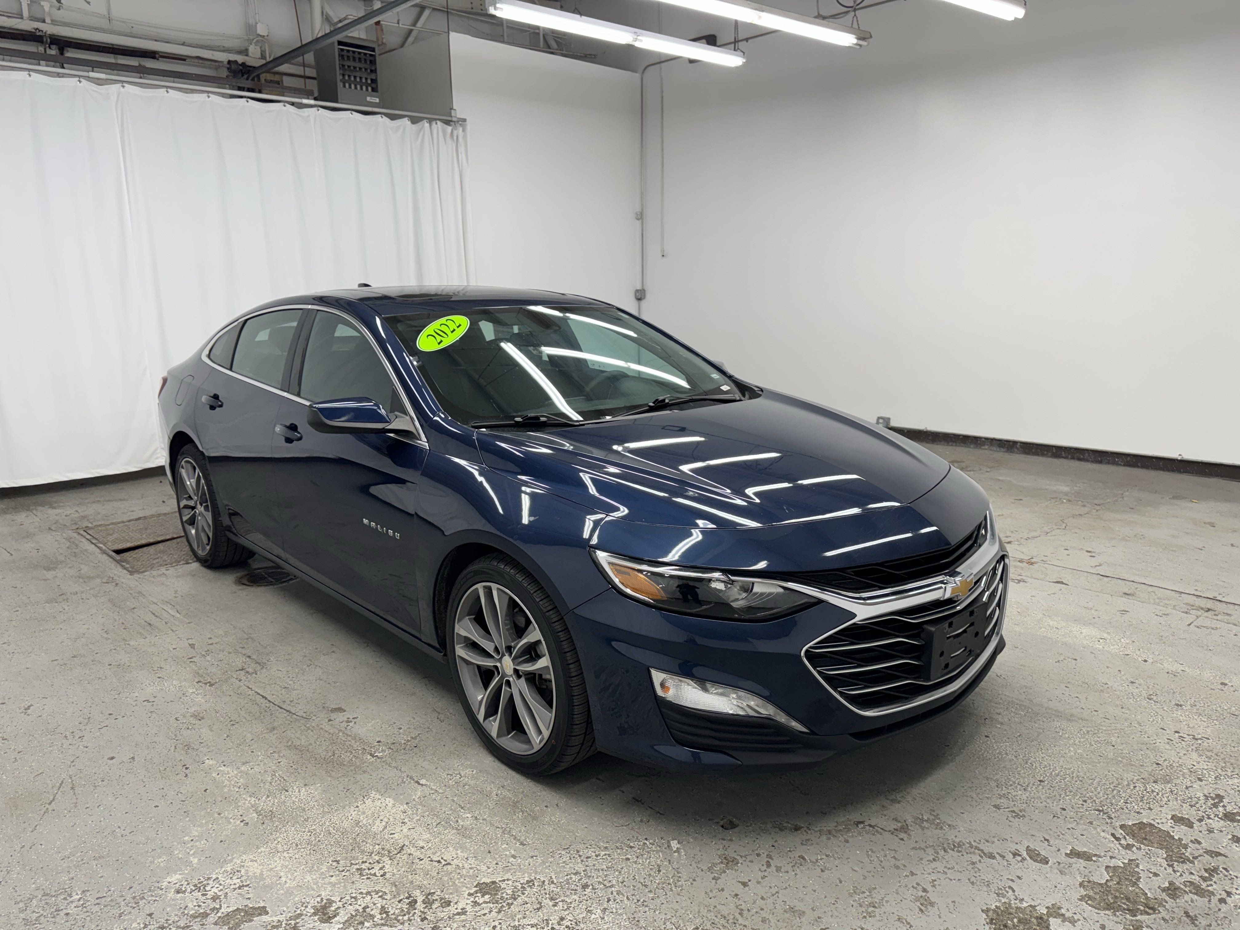 2022 Chevrolet Malibu 4dr Sdn LT