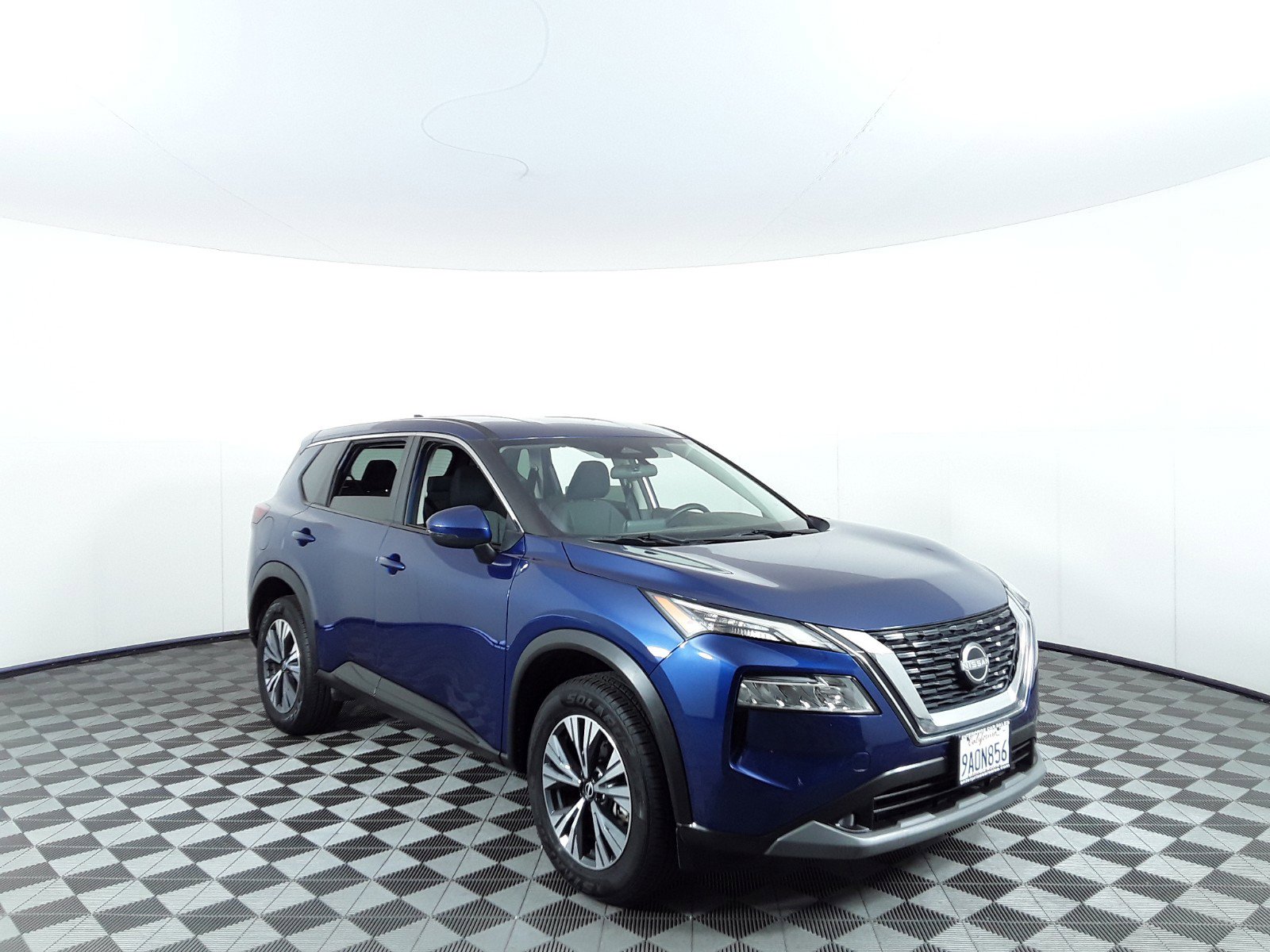 2022 Nissan Rogue FWD SV