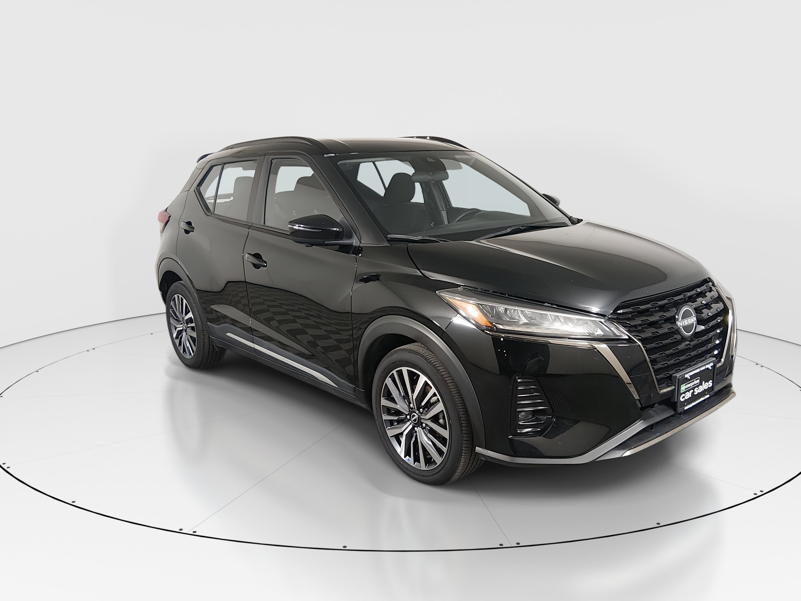 Used 2024 Nissan Kicks SR FWD