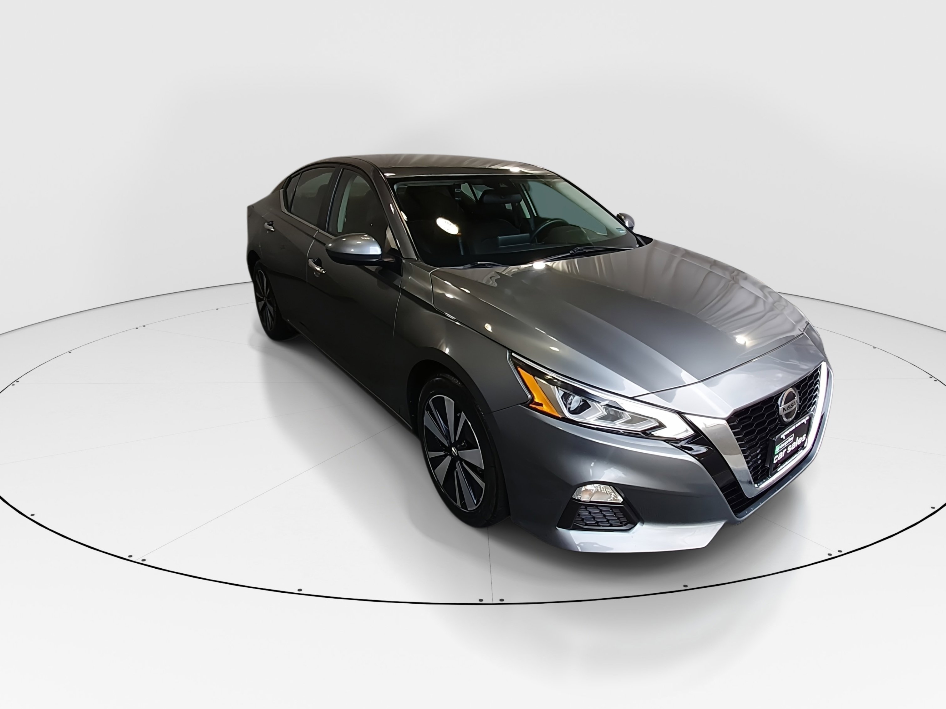 Used 2021 Nissan Altima 2.5 SV Sedan