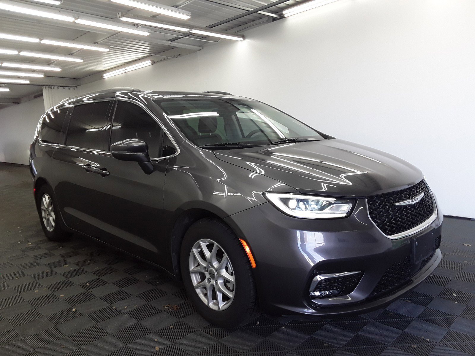 2022 Chrysler Pacifica Touring L FWD