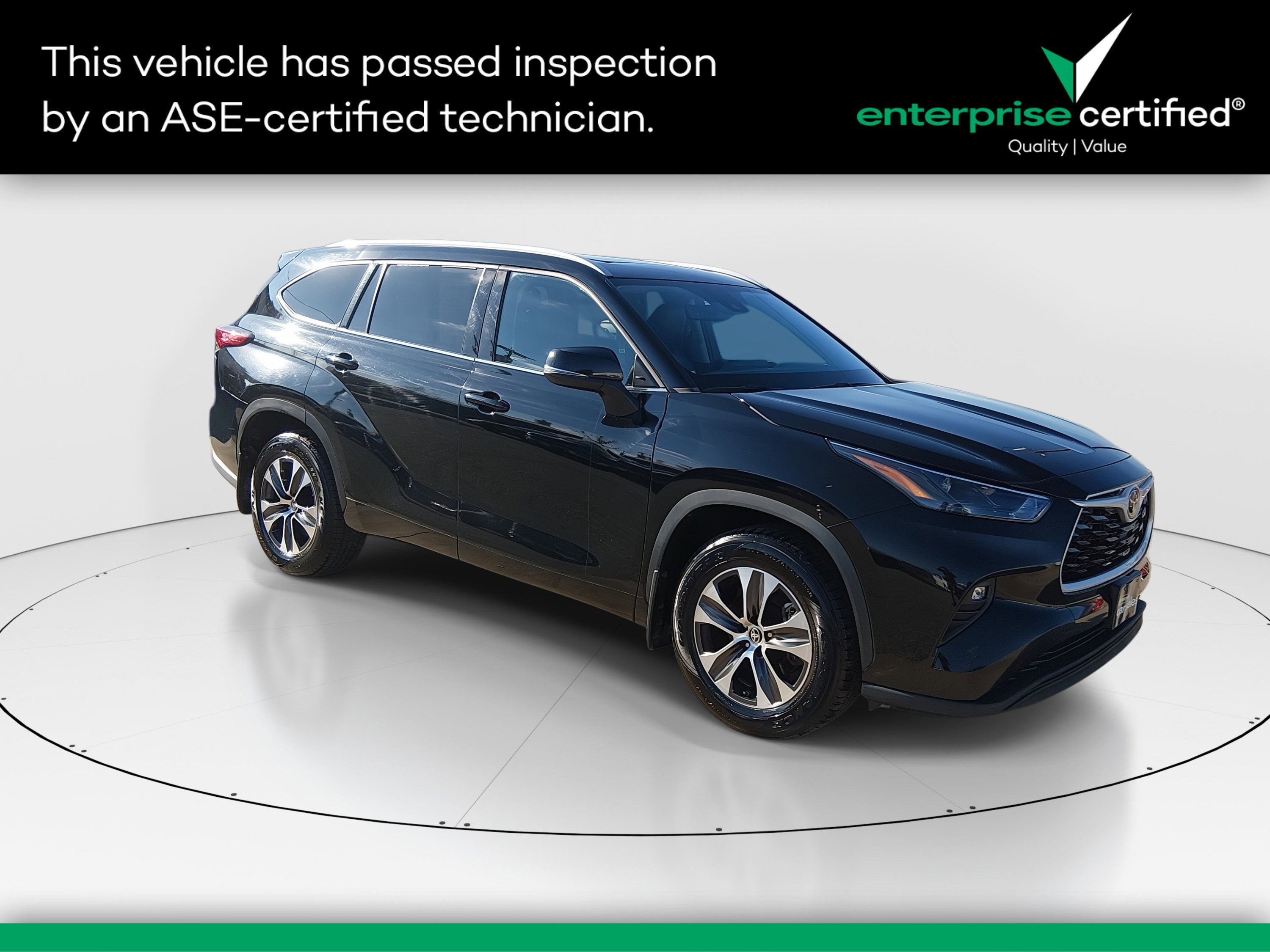 2022 Toyota Highlander XLE's photo