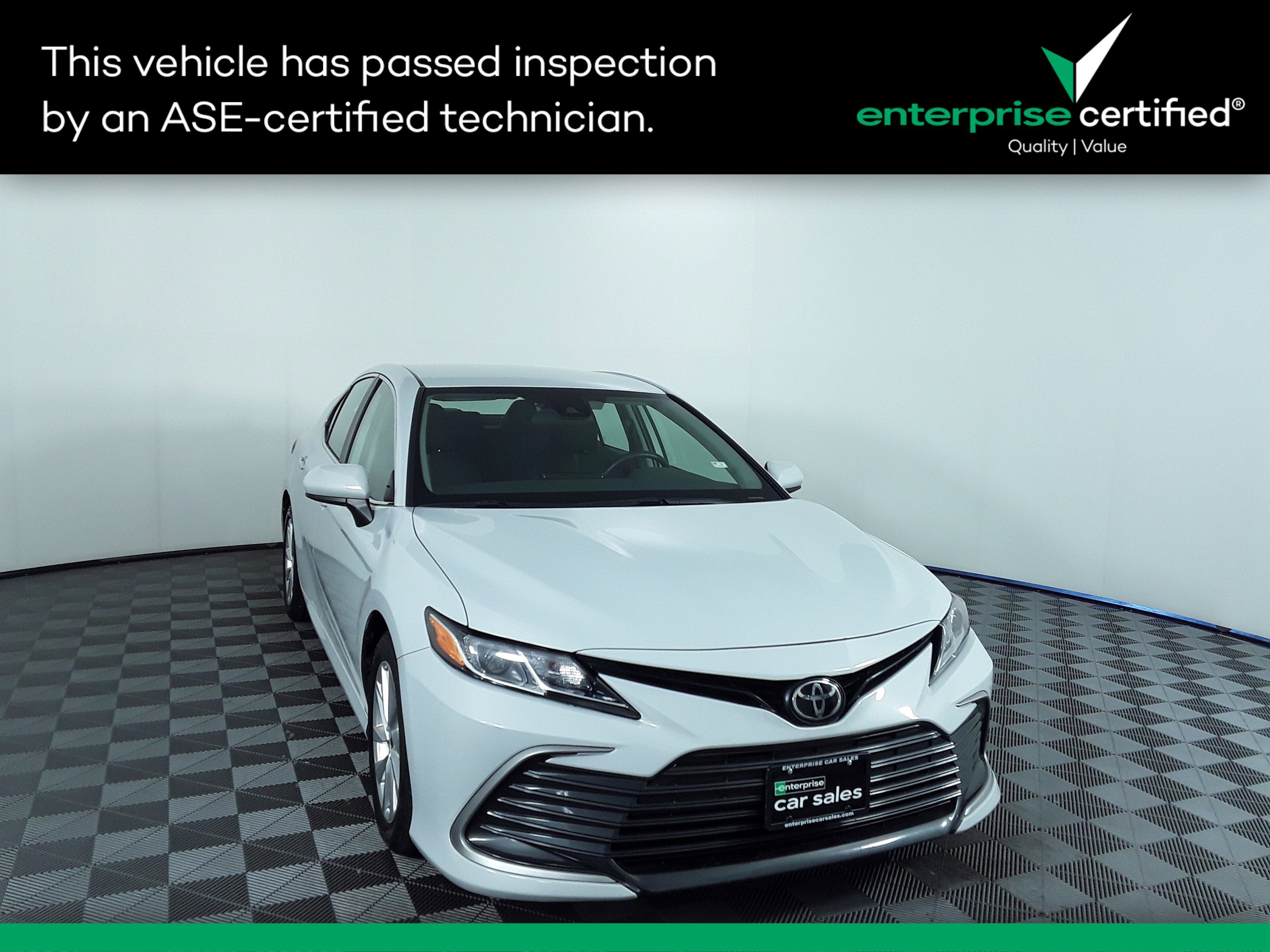 2023 Toyota Camry LE Auto