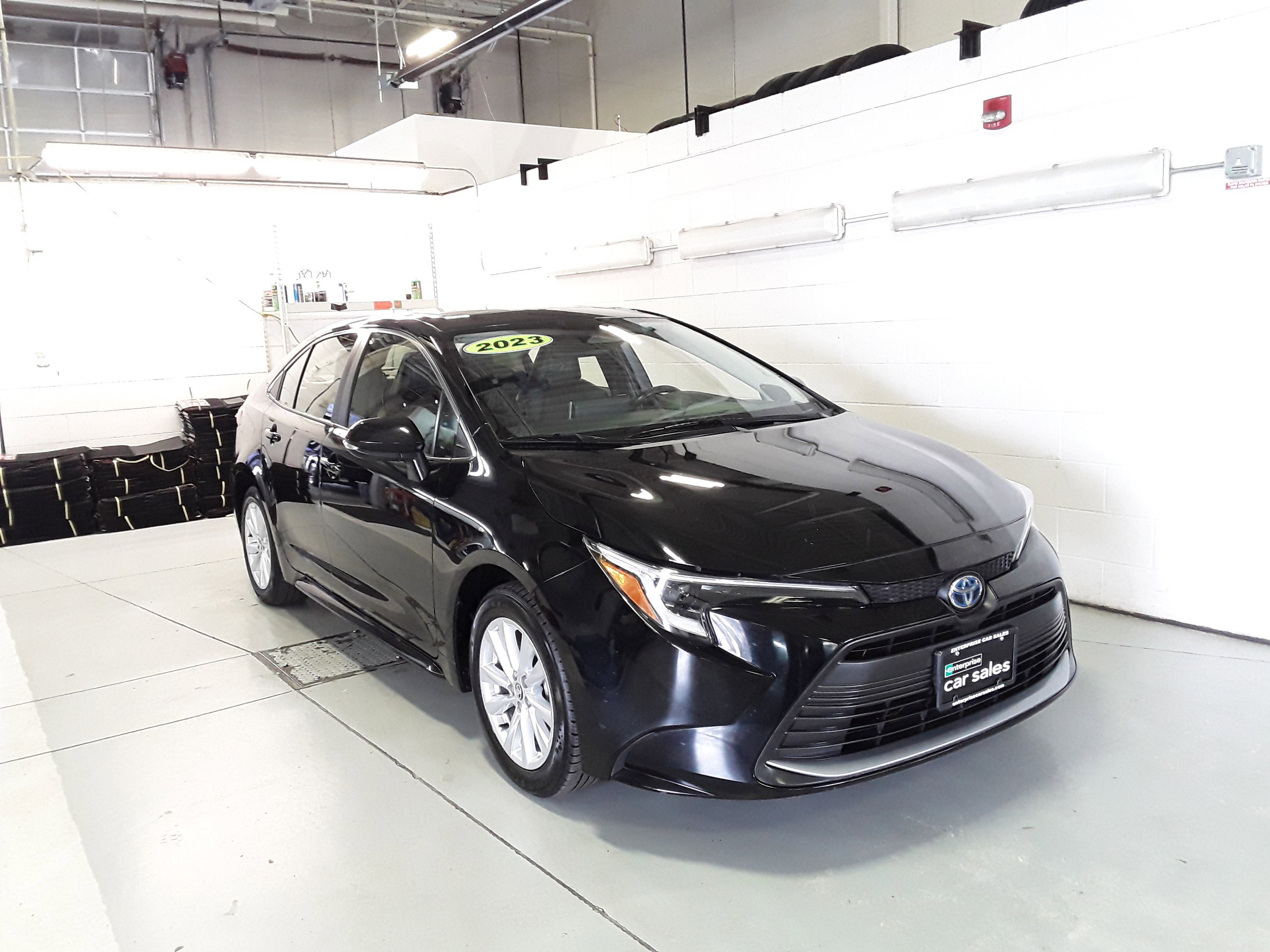 2023 Toyota Corolla Hybrid XLE FWD