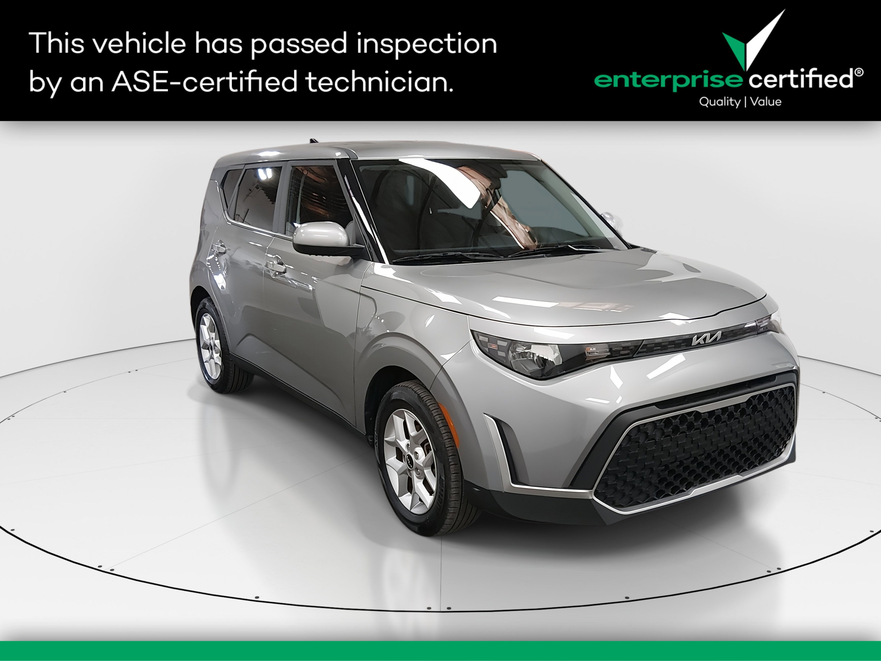 2025 Kia Soul LX's photo