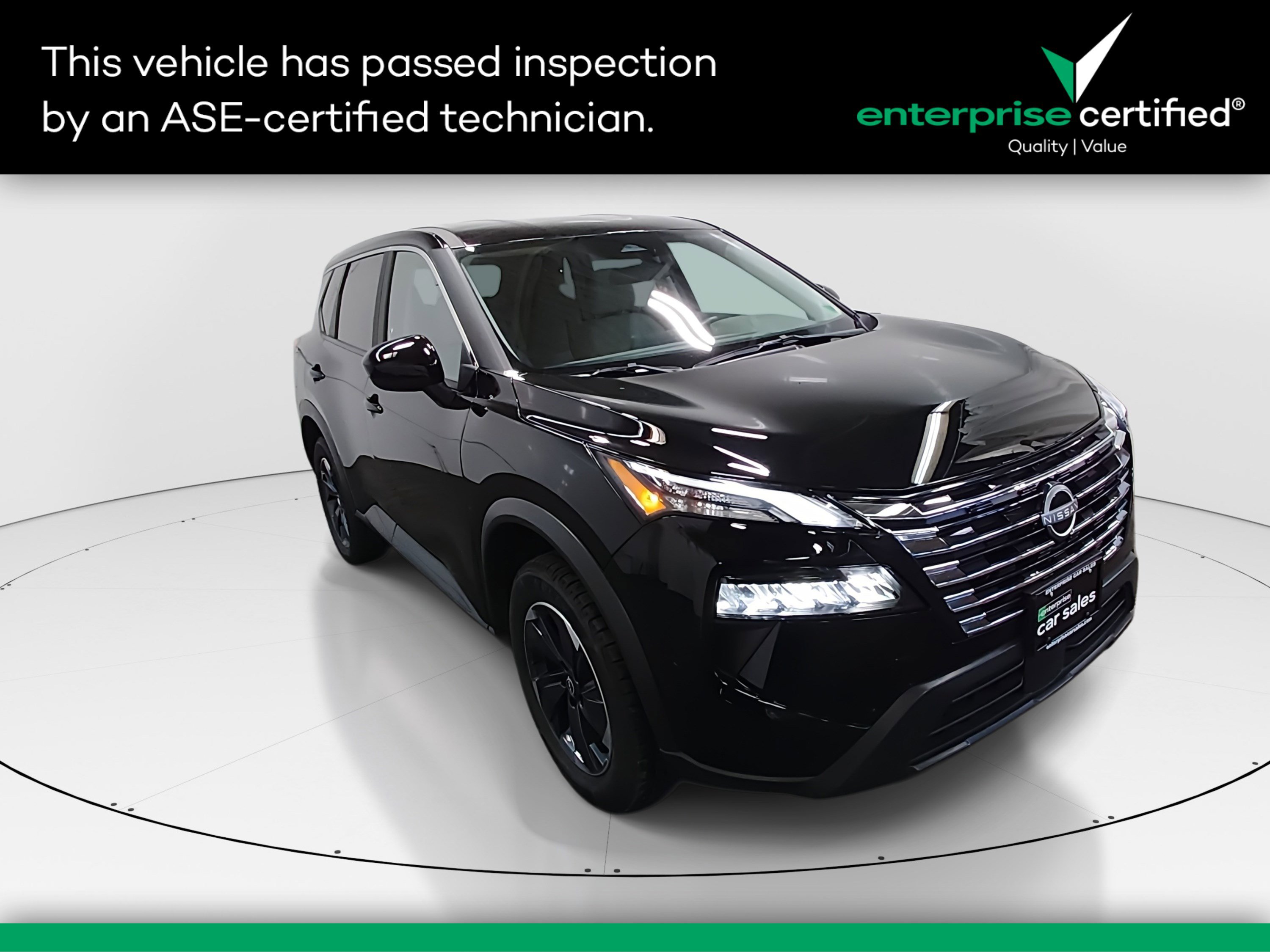 2025 Nissan Rogue SV's photo