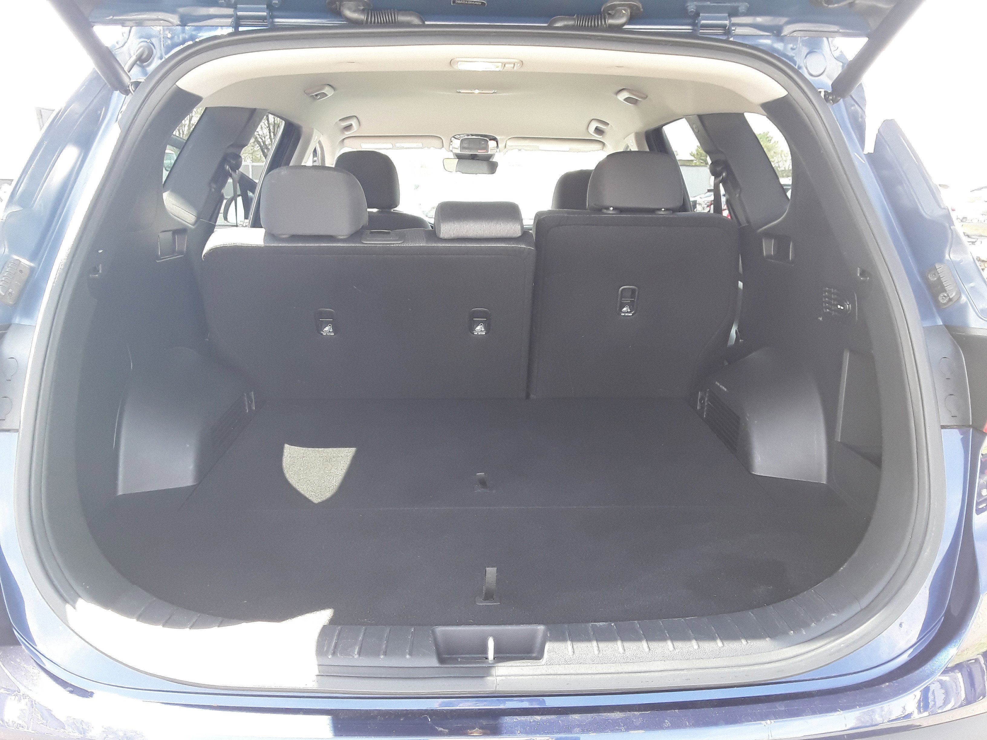 Image 7 of Used 2023 Hyundai Santa Fe SEL AWD