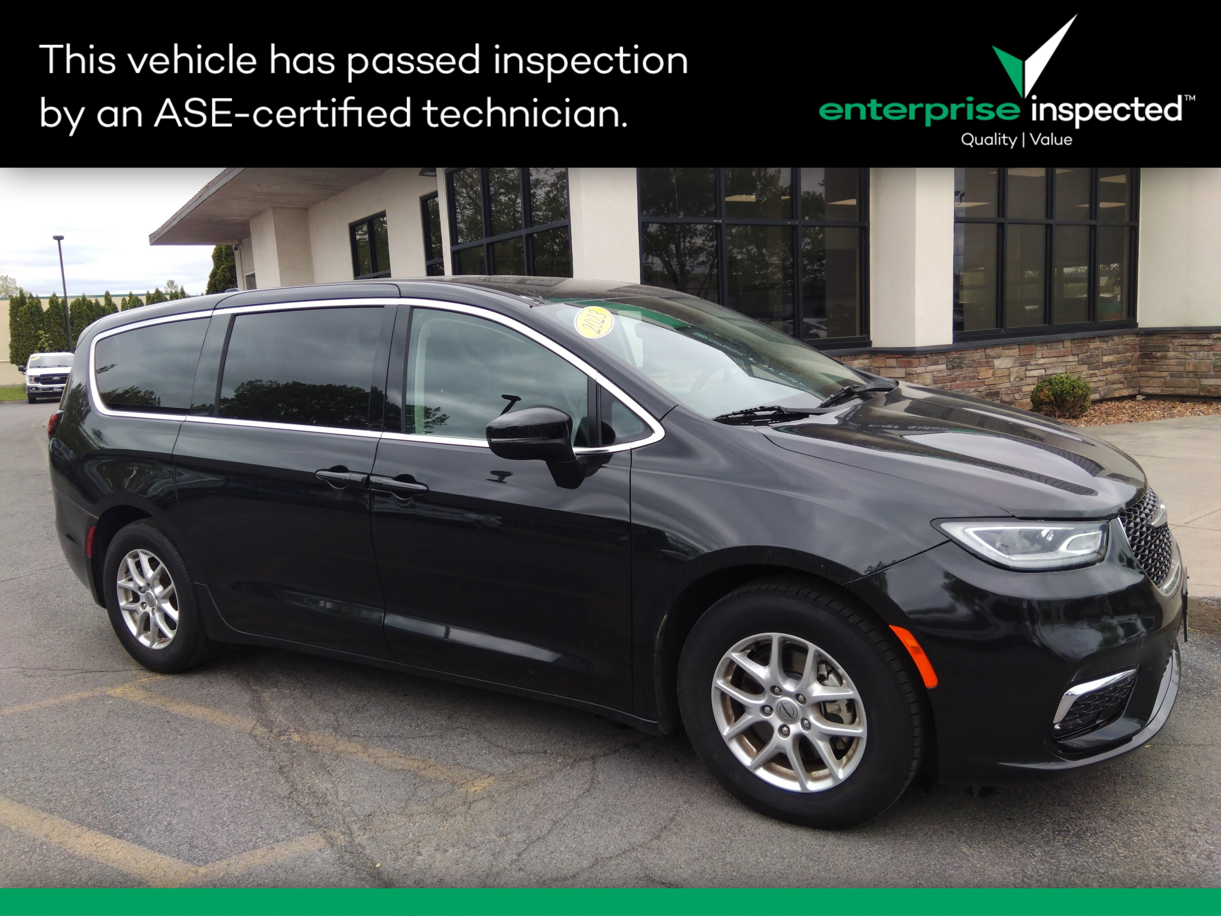 2023 Chrysler Pacifica Touring L FWD