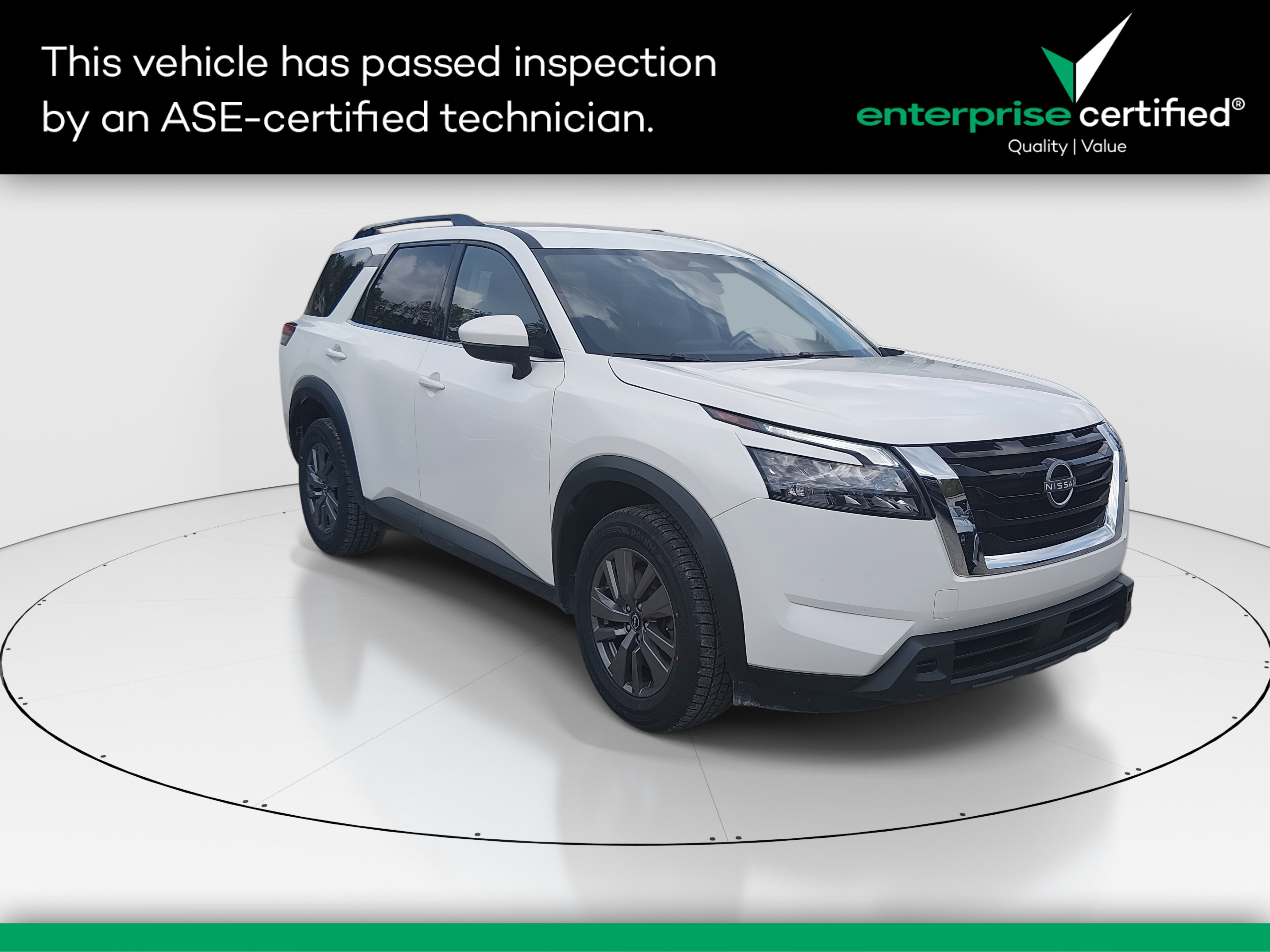 2024 Nissan Pathfinder SV