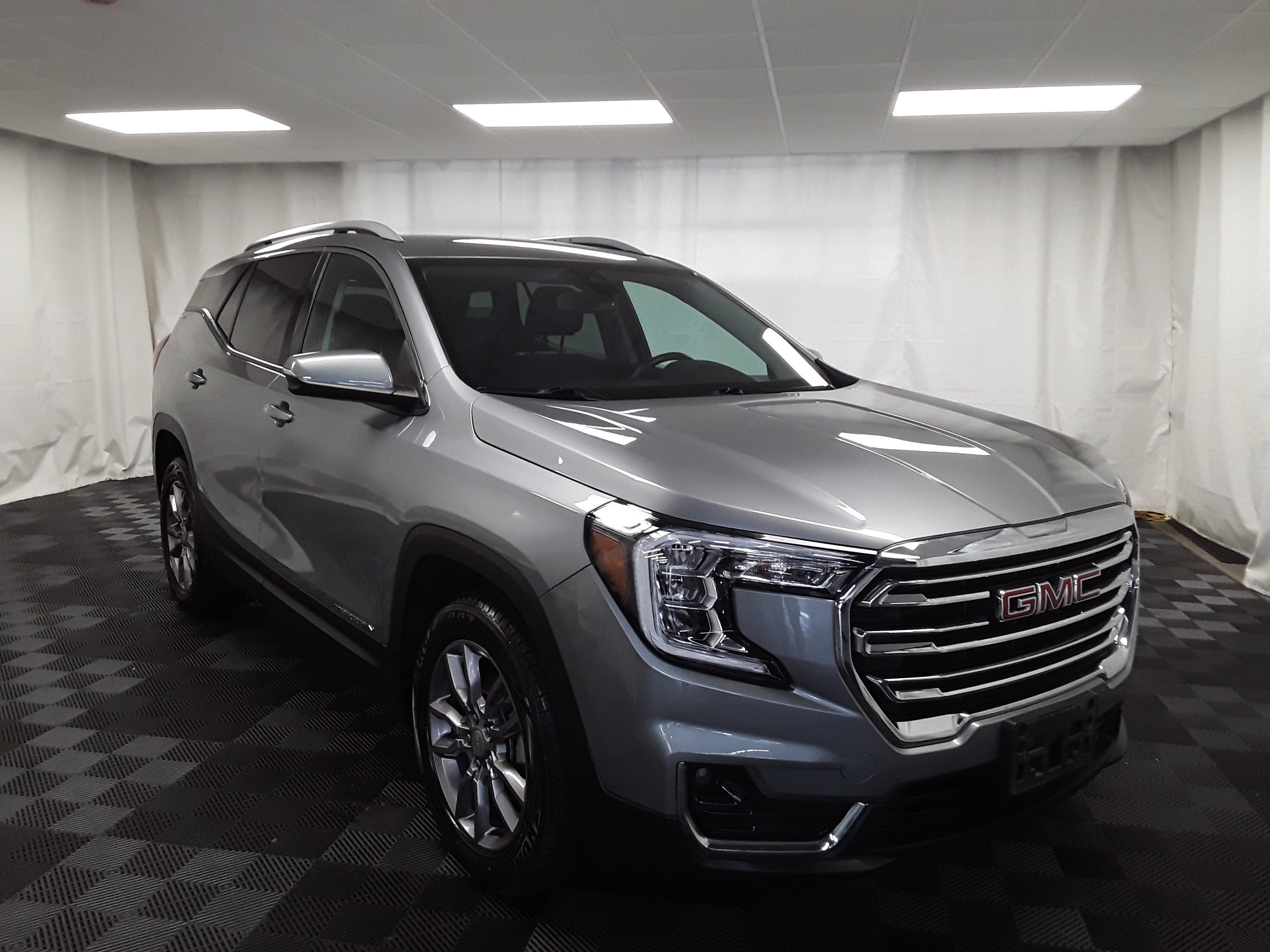 Used 2023 GMC Terrain AWD 4dr SLT