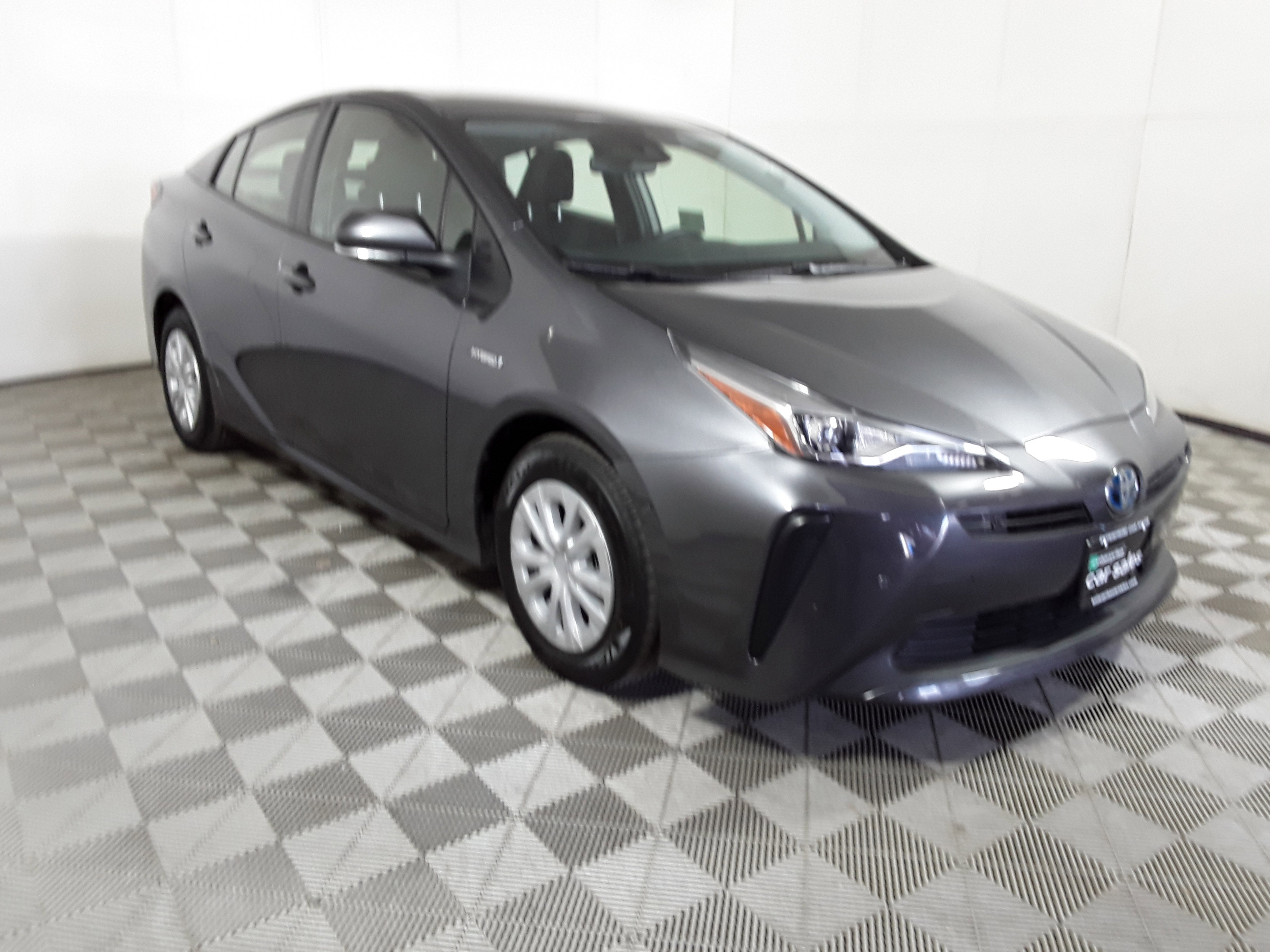 2022 Toyota Prius LE