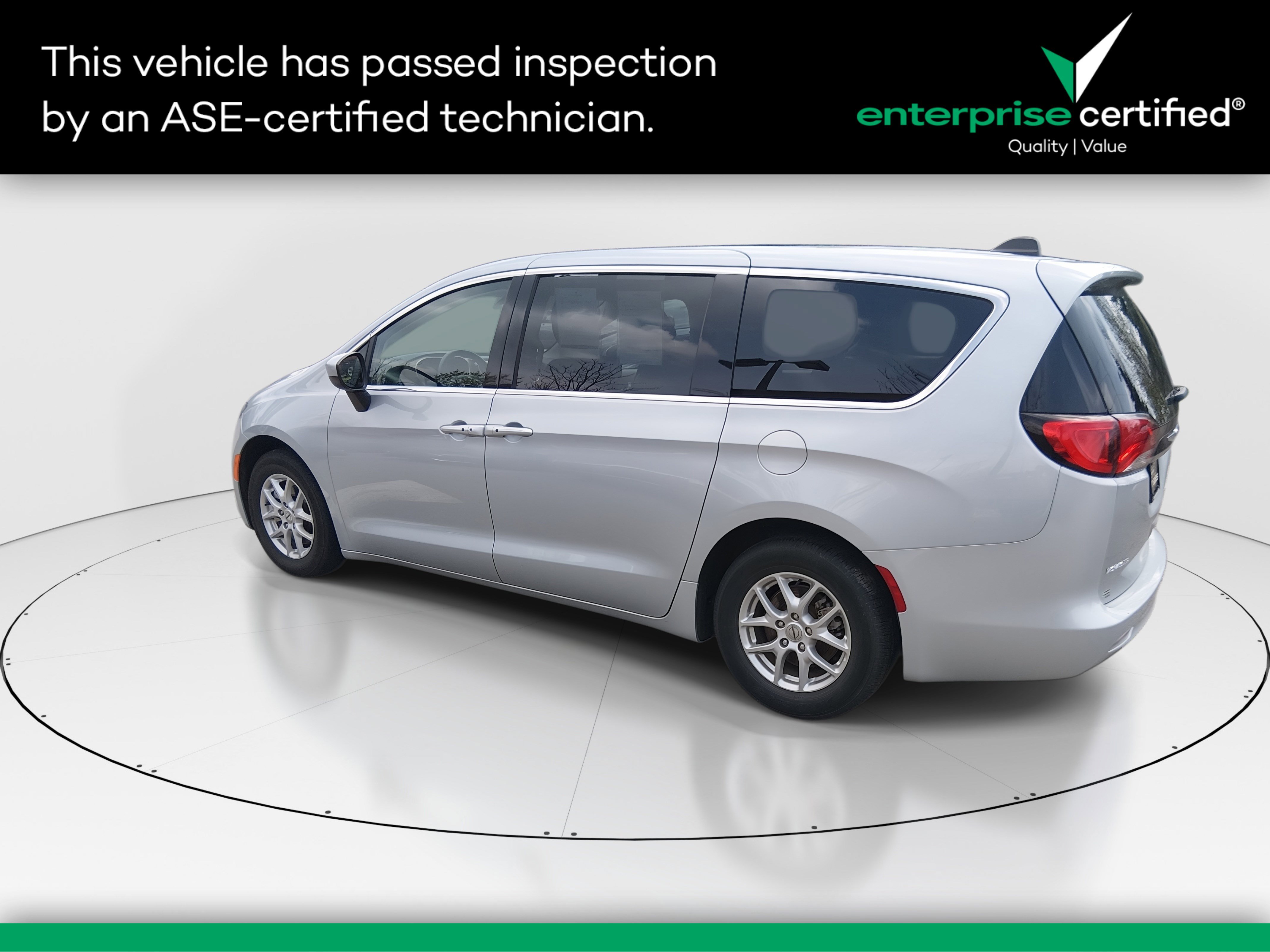 2023 Chrysler Voyager LX