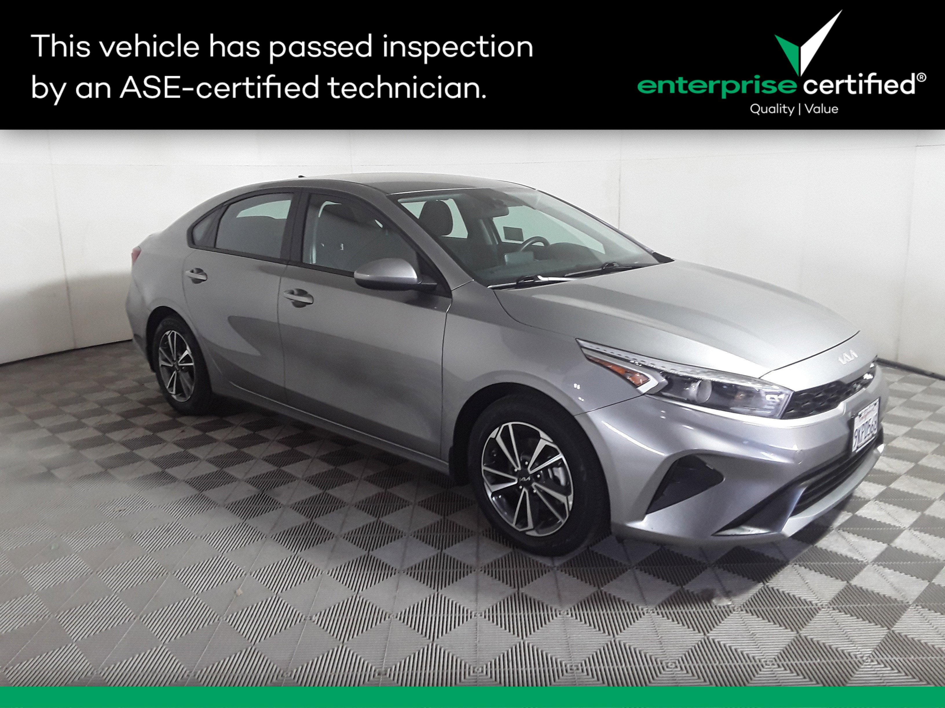 Used 2023 Kia Forte LXS IVT