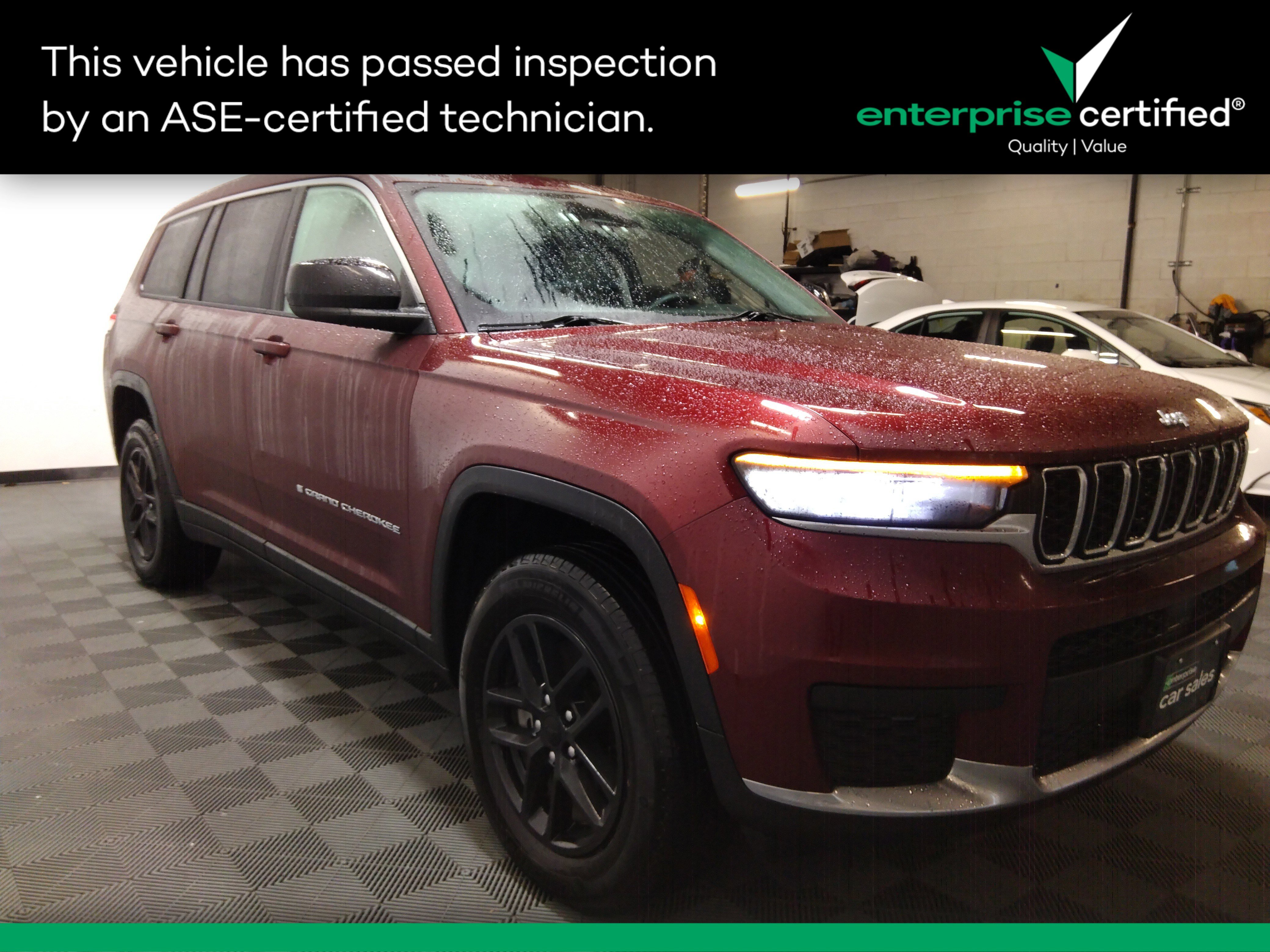 2023 Jeep Grand Cherokee L Laredo's photo