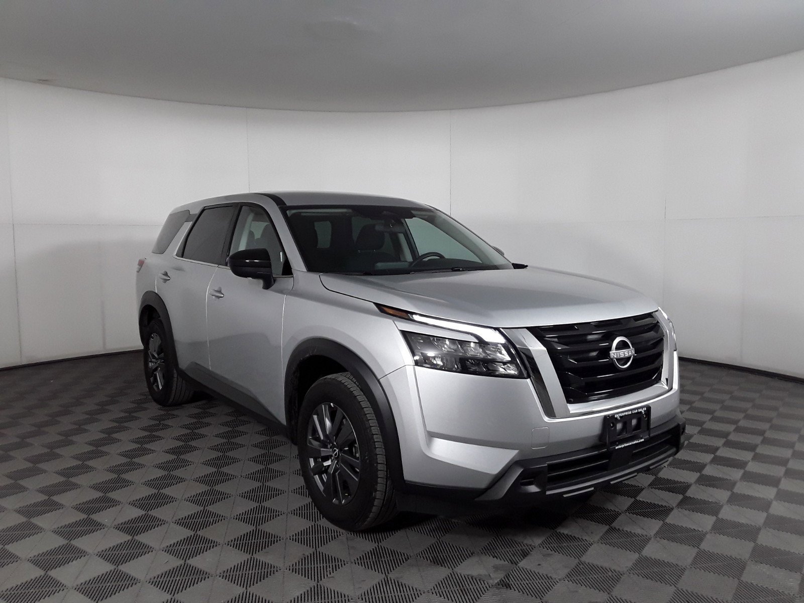 2024 Nissan Pathfinder S 2WD