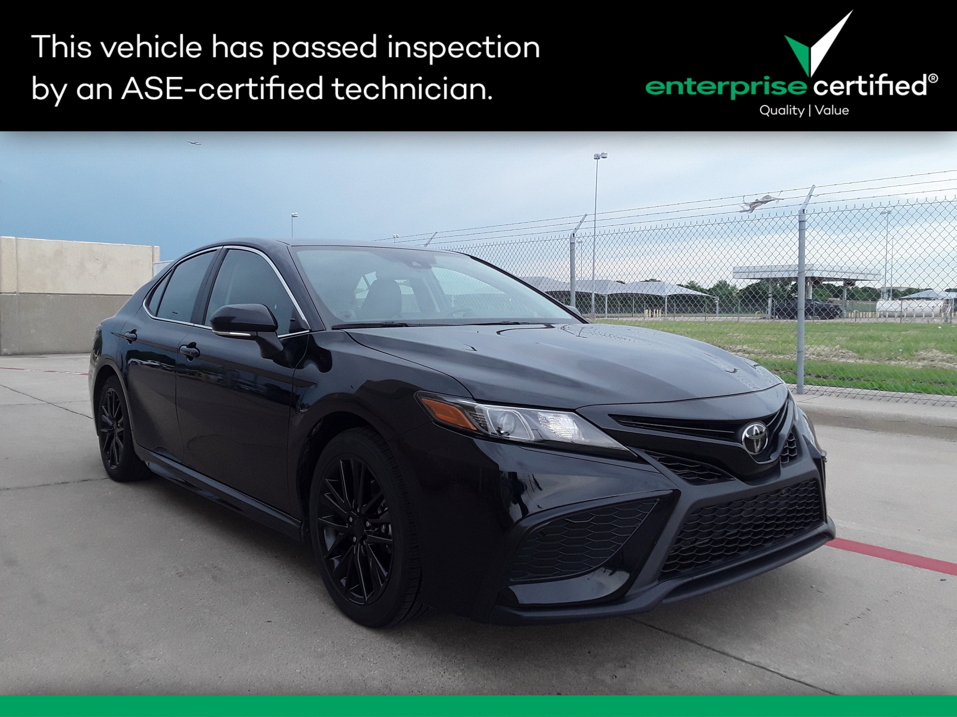 2023 Toyota Camry SE Auto