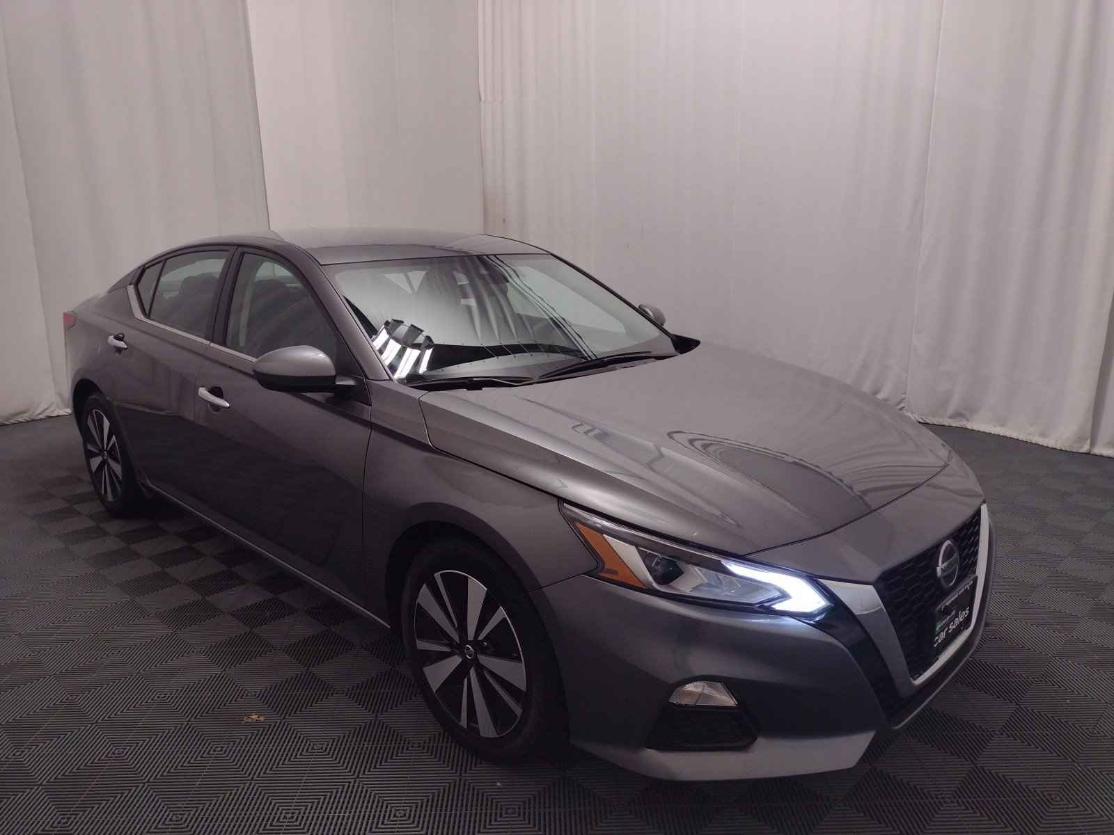 Used 2021 Nissan Altima 2.5 SV Sedan