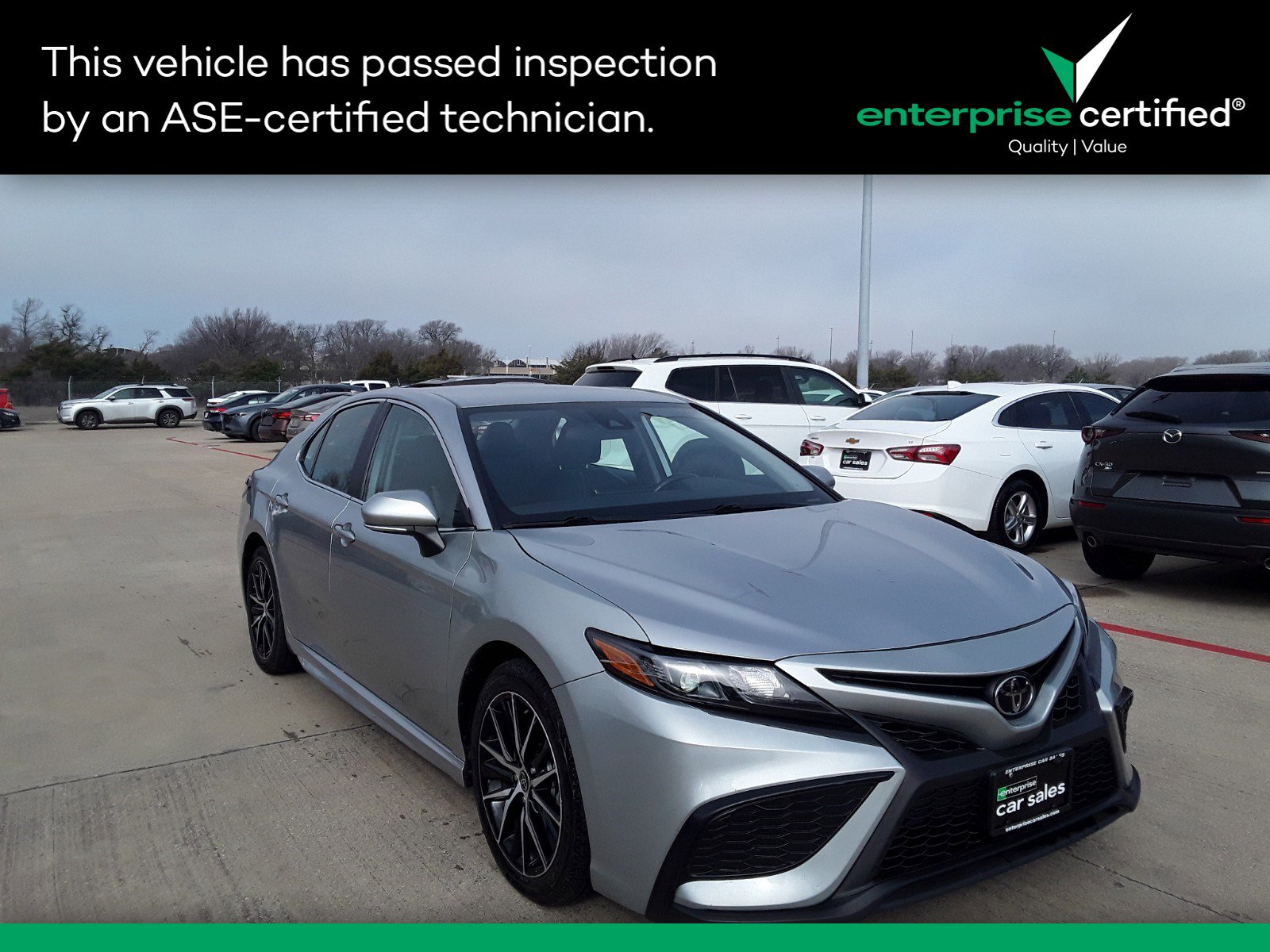 Used 2023 Toyota Camry SE Auto