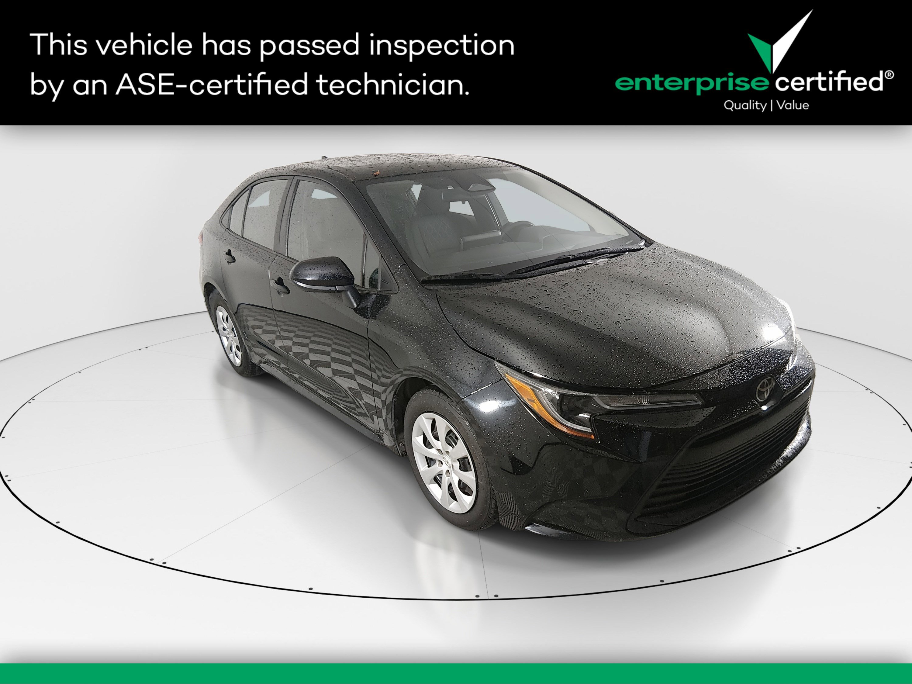 2024 Toyota Corolla LE's photo