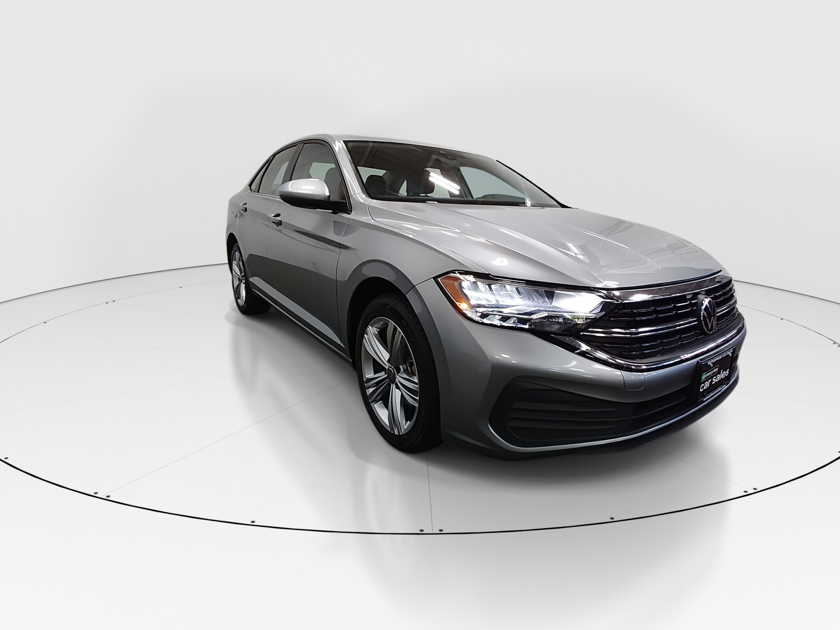 Used 2024 Volkswagen Jetta SE Auto