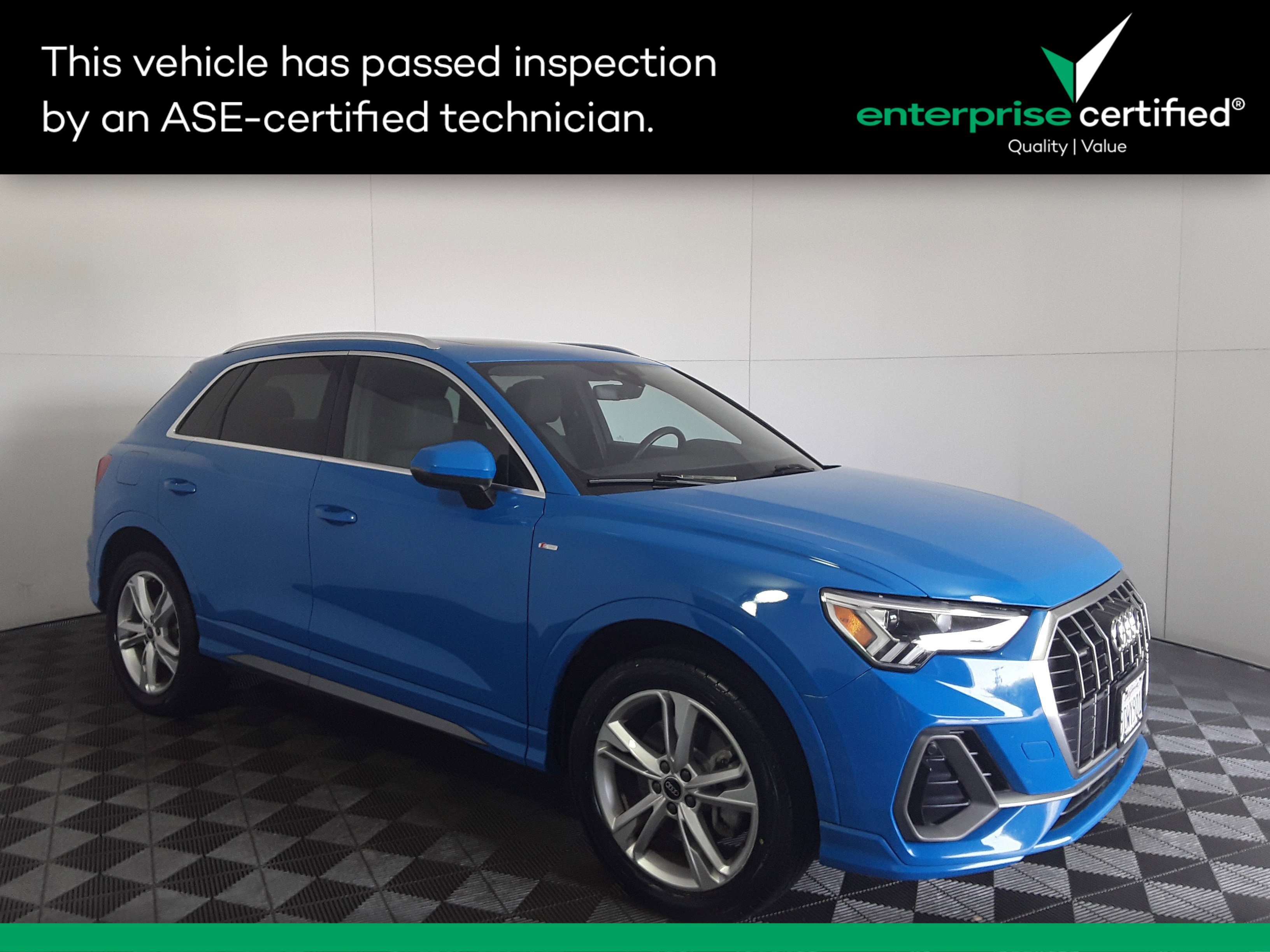2023 Audi Q3 S line Premium 45 TFSI quattro