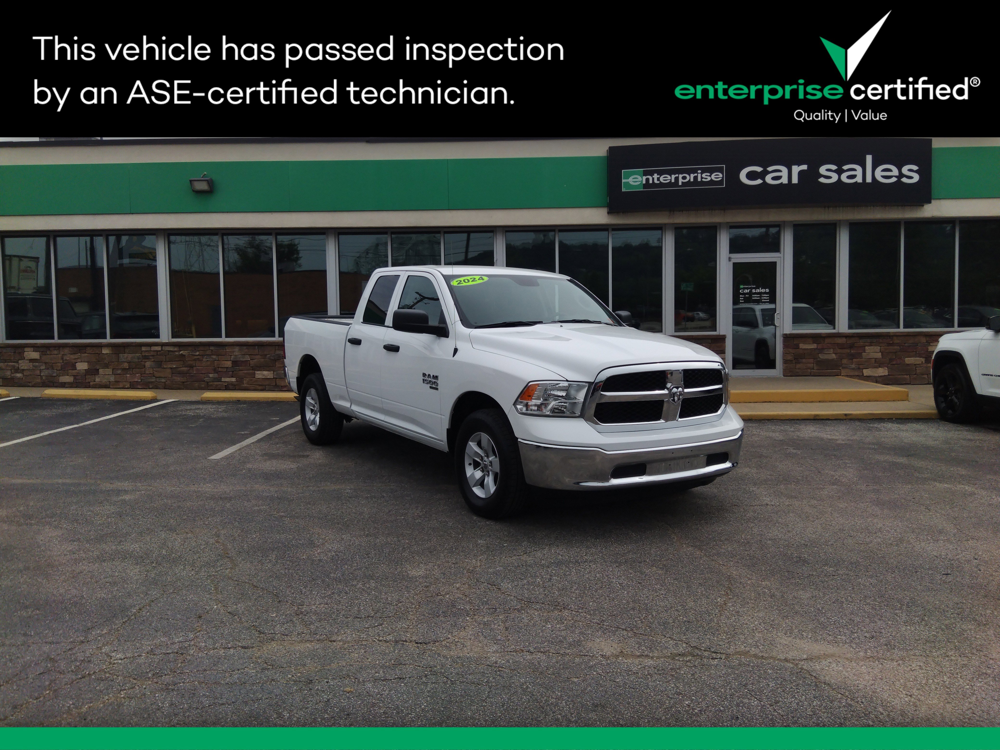 2024 Ram 1500 Classic SLT 4x4 Quad Cab 6'4