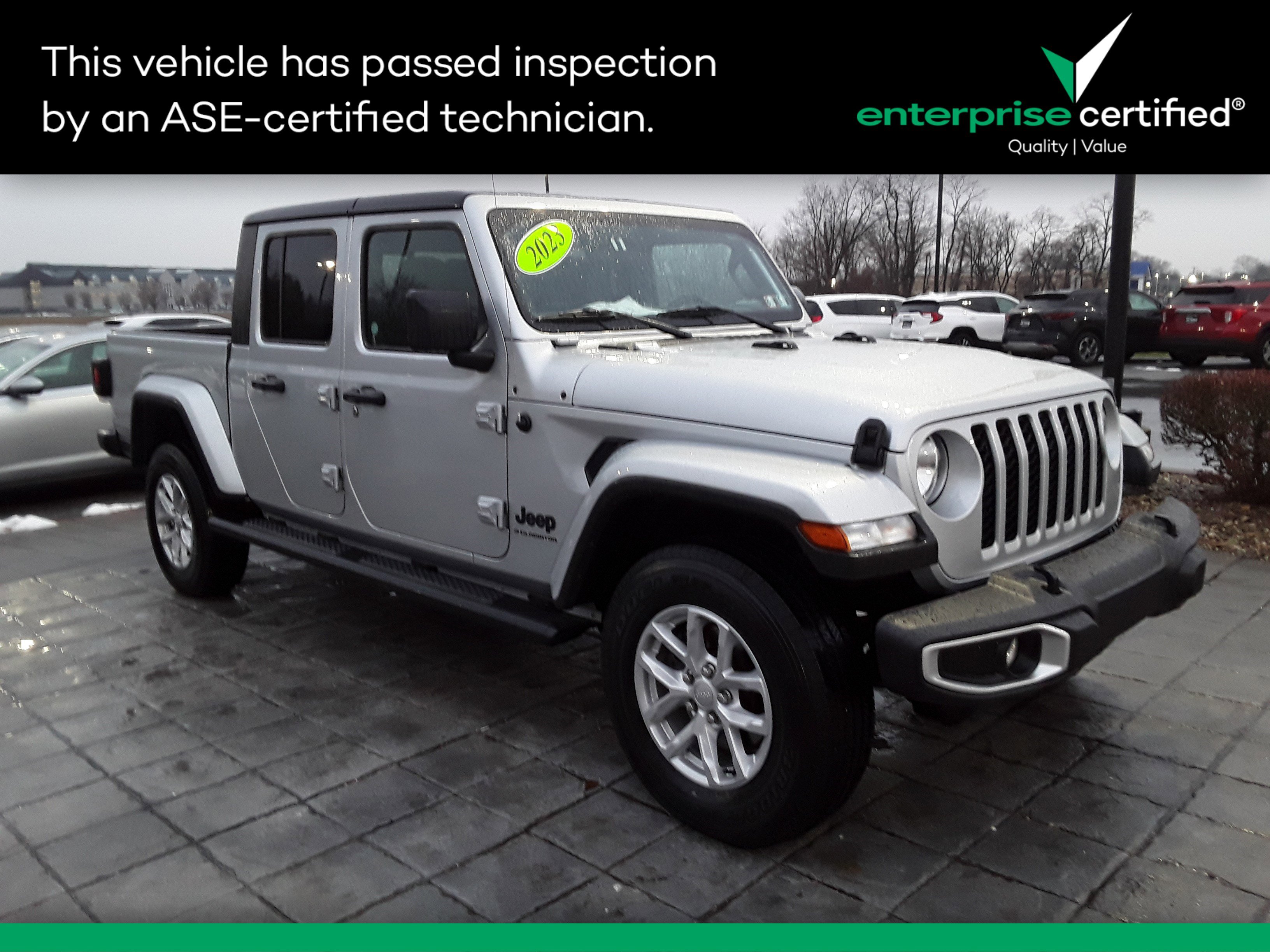 2023 Jeep Gladiator Sport S's photo