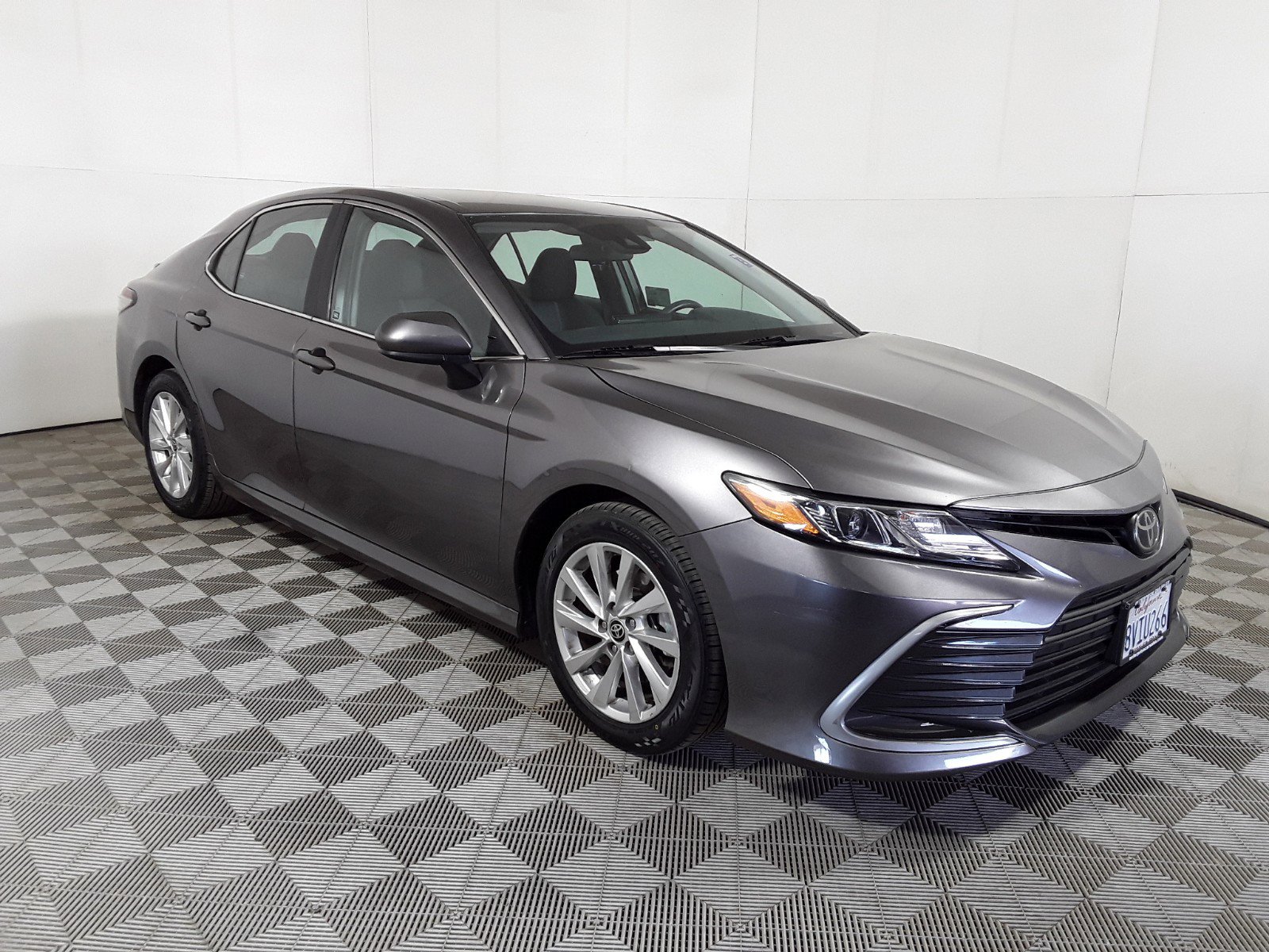 2021 Toyota Camry LE Auto