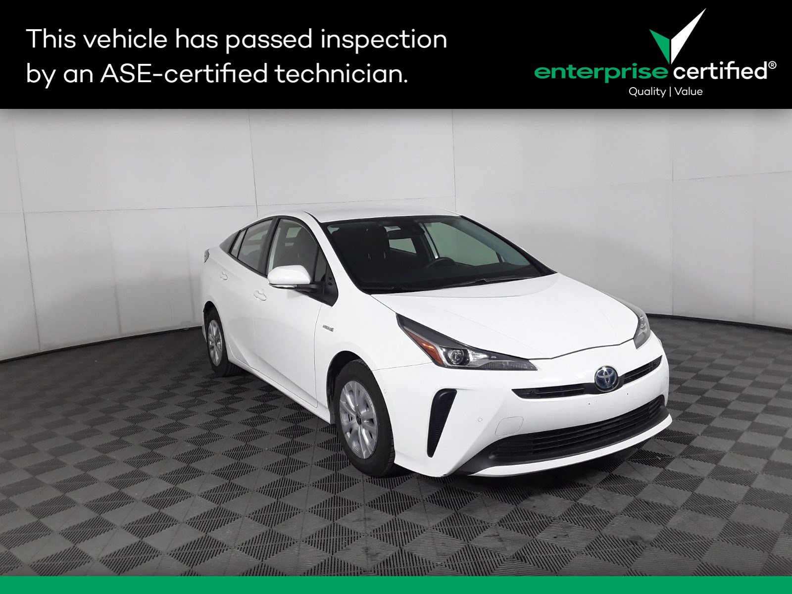 Used 2022 Toyota Prius LE