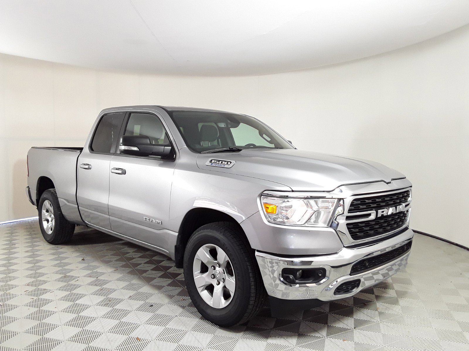 2022 Ram 1500 Lone Star 4x2 Quad Cab 6'4