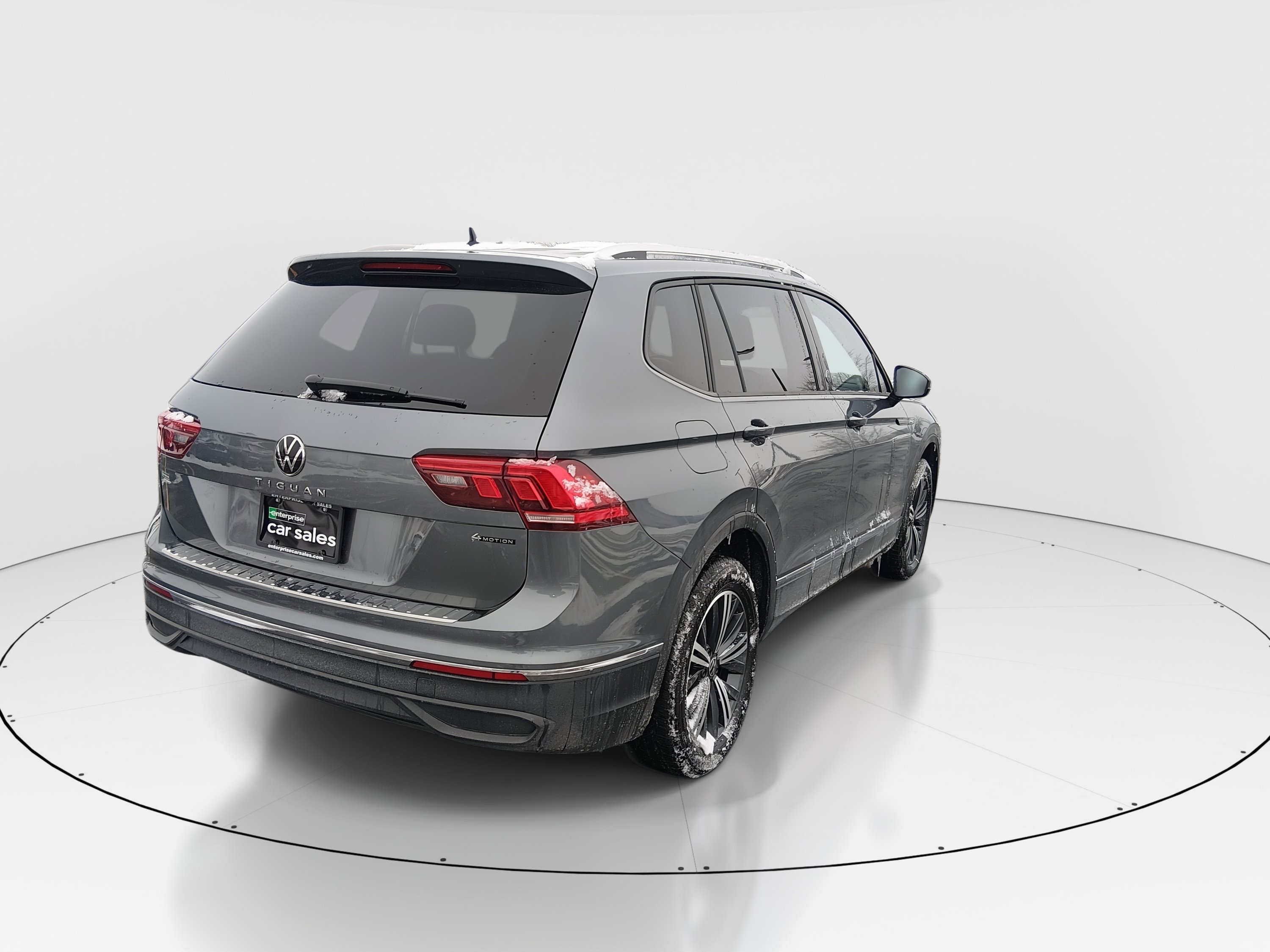 Image of Used 2024 Volkswagen Tiguan 2.0T Wolfsburg Edition 4MOTION