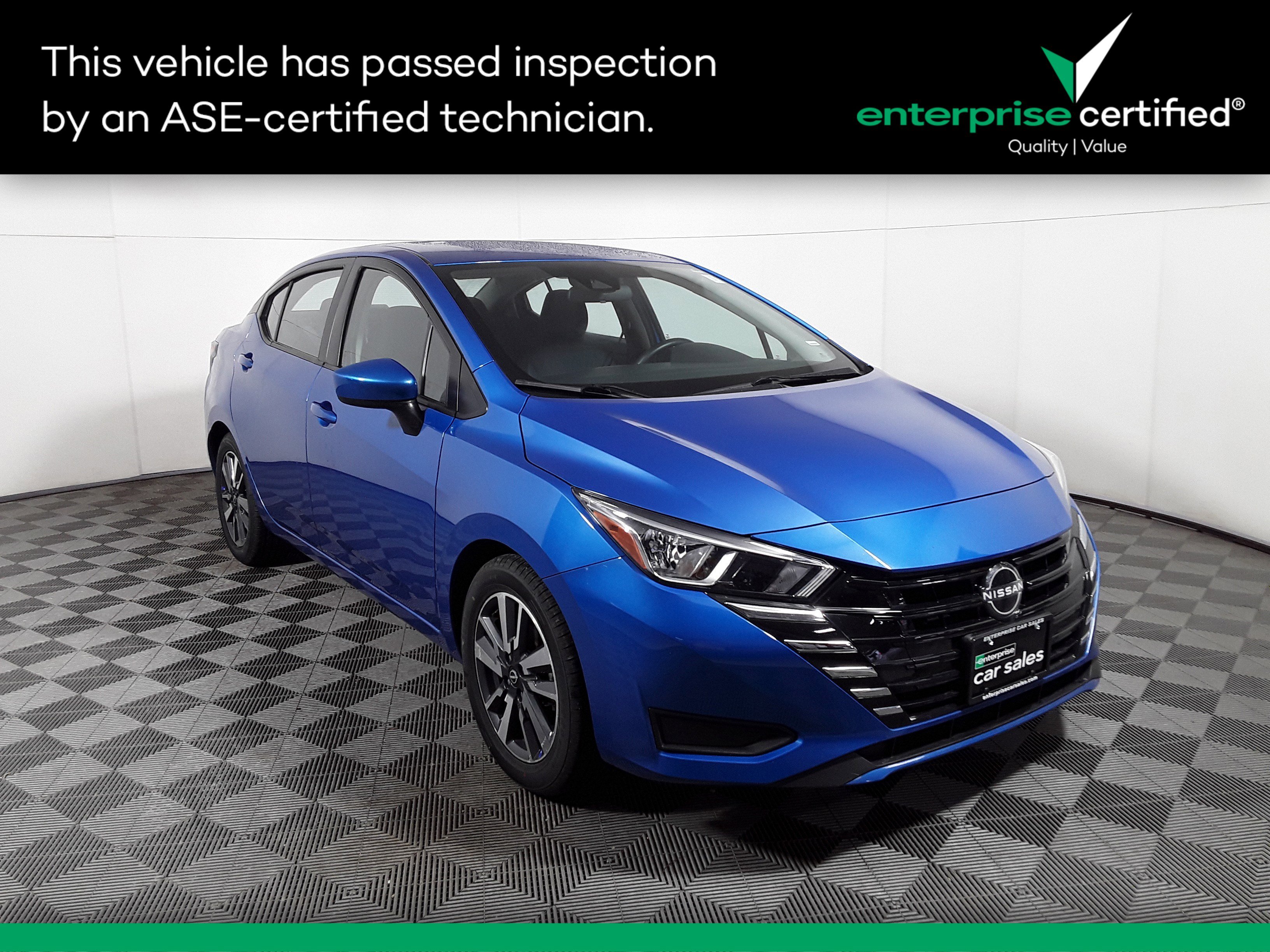 2023 Nissan Versa SV CVT