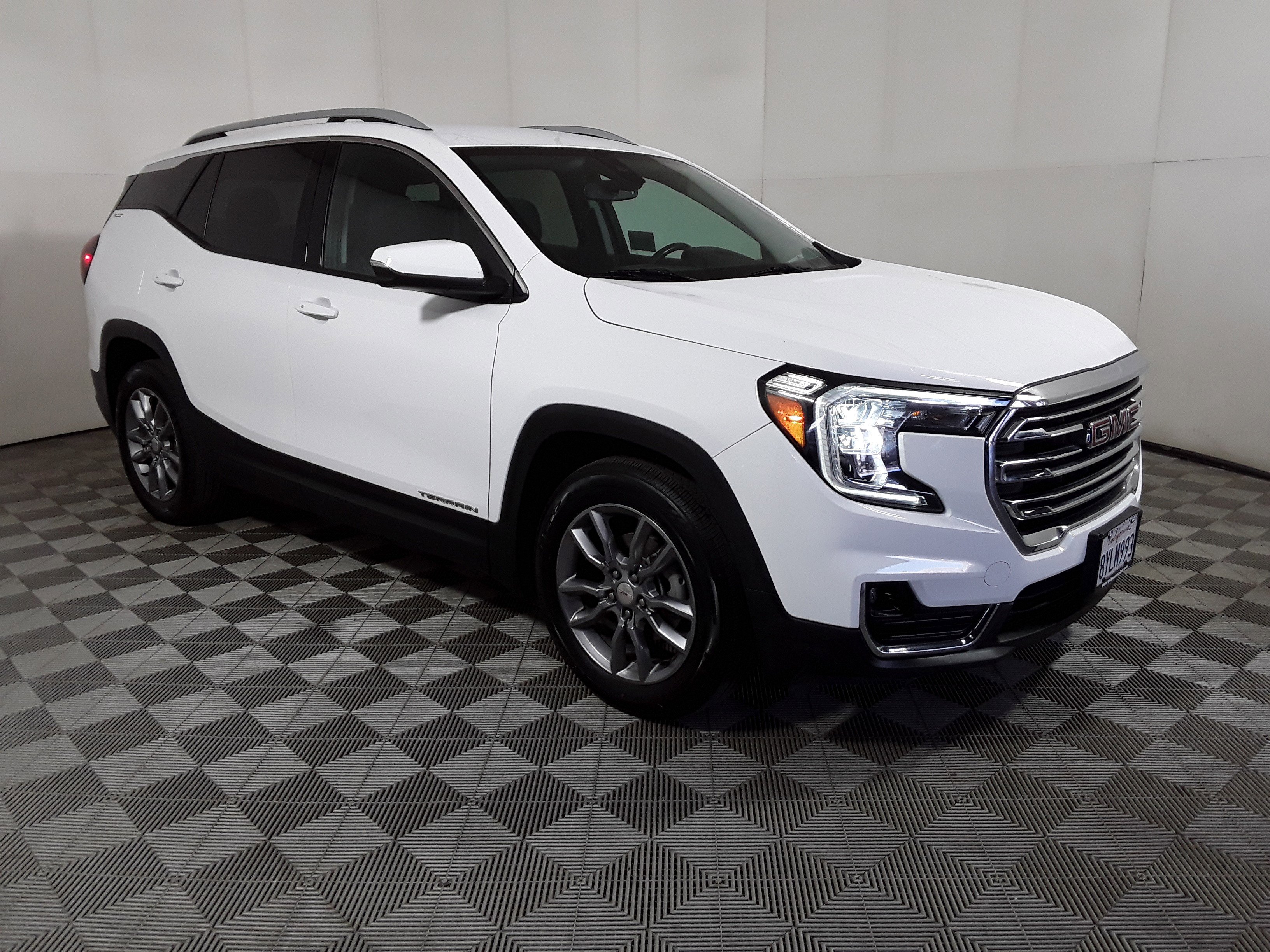 2022 GMC Terrain FWD 4dr SLT