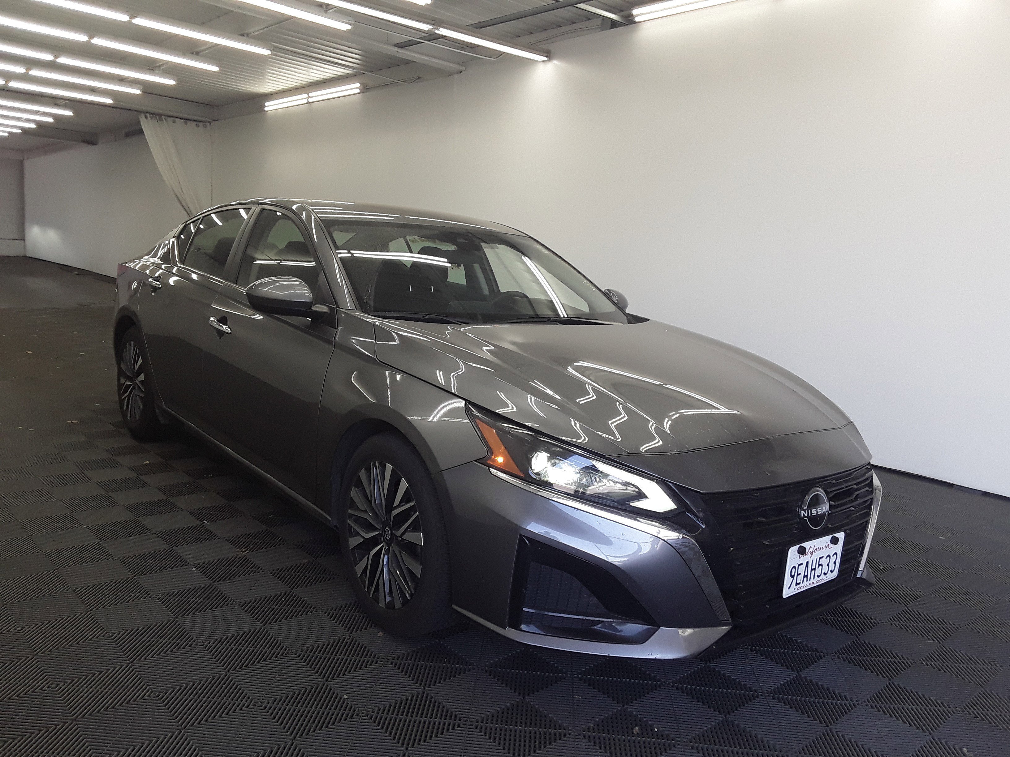 2023 Nissan Altima 2.5 SV Sedan