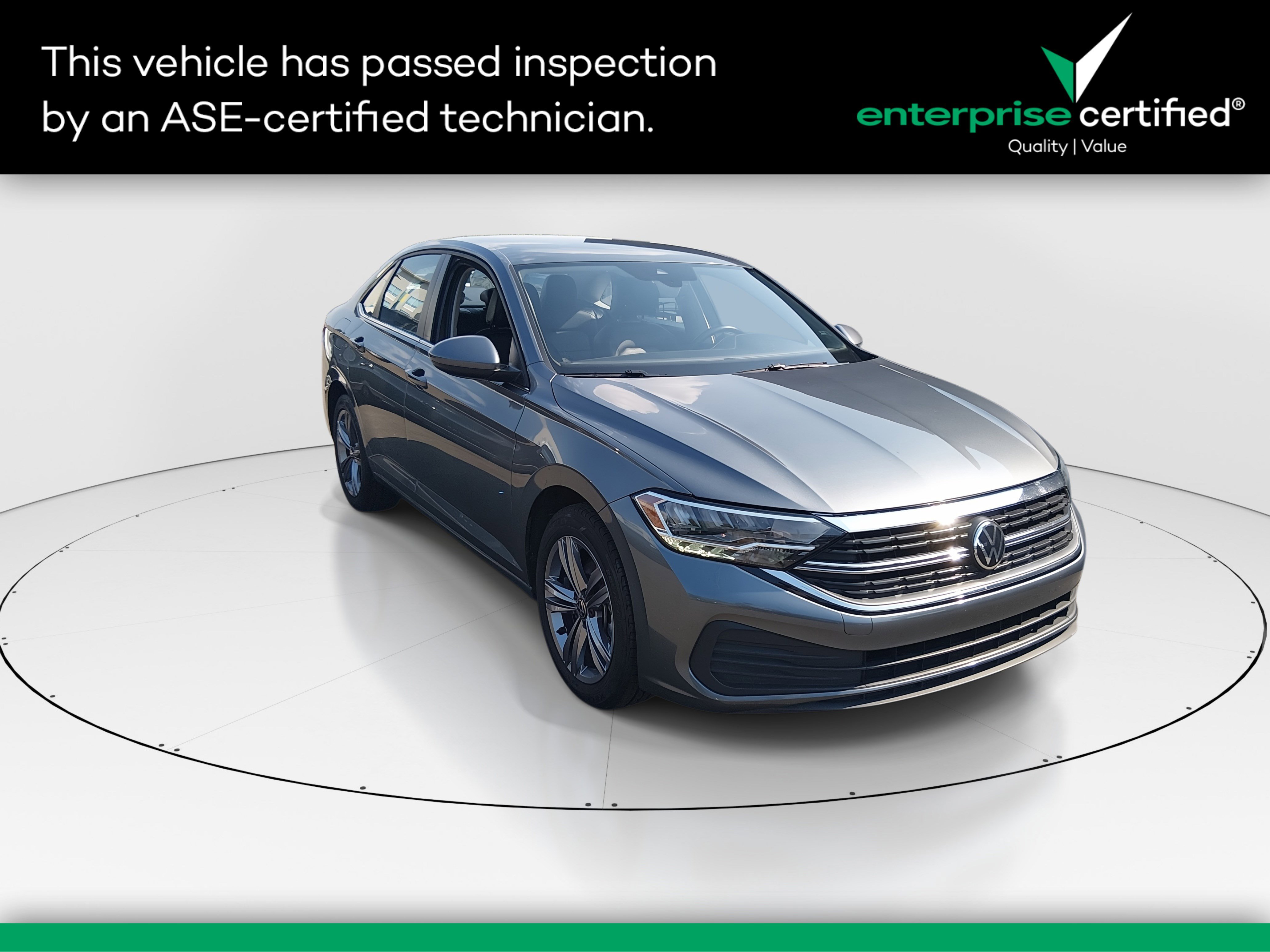Used 2024 Volkswagen Jetta SE Auto
